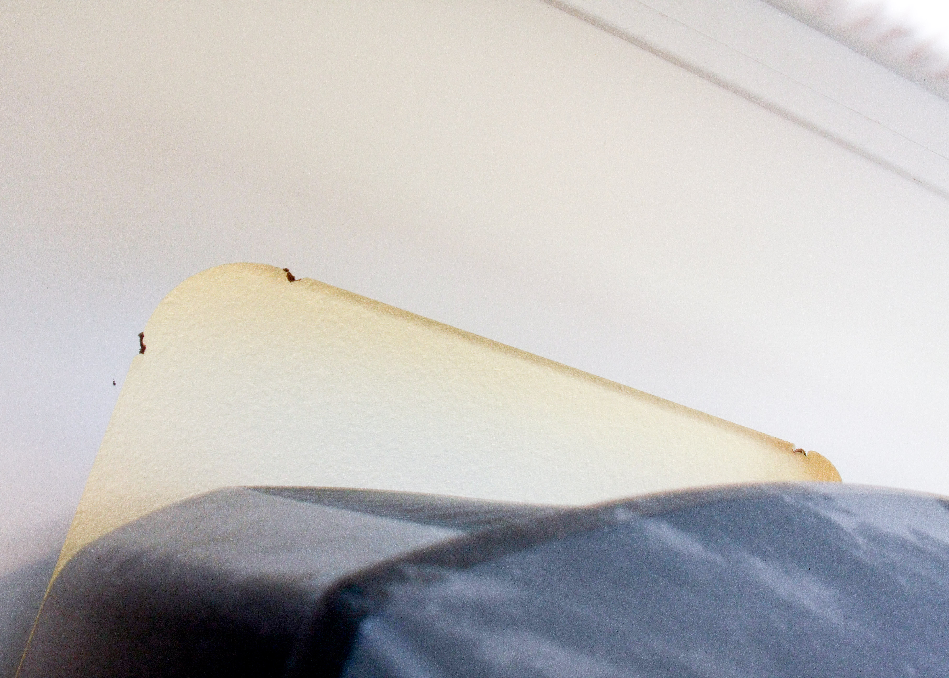 Lexington Furniture White Wicker and Wooden Bedroom Set