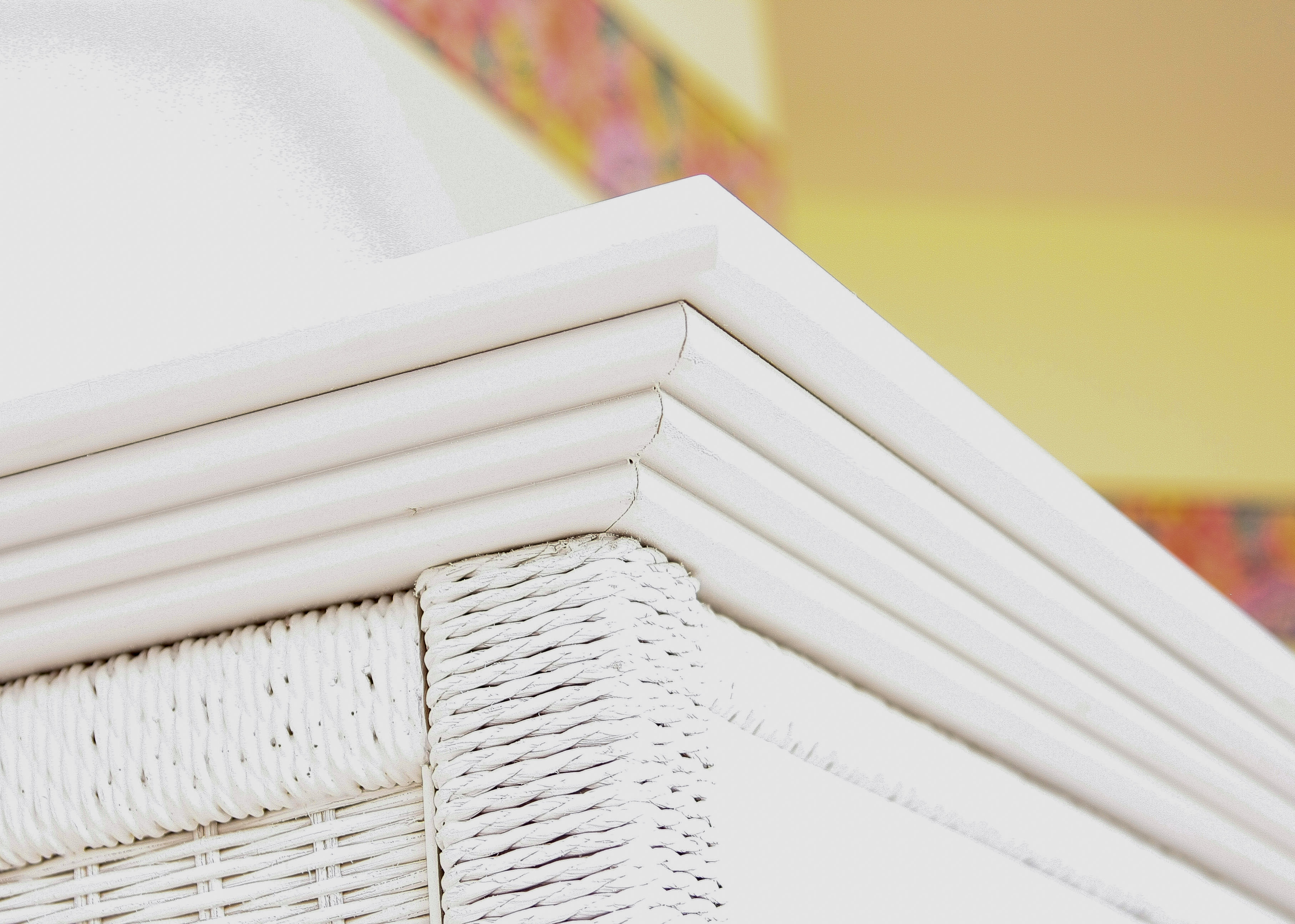 Lexington Furniture White Wicker and Wooden Bedroom Set