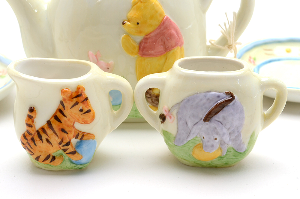 Disney "Classic Pooh" Porcelain Tea Set