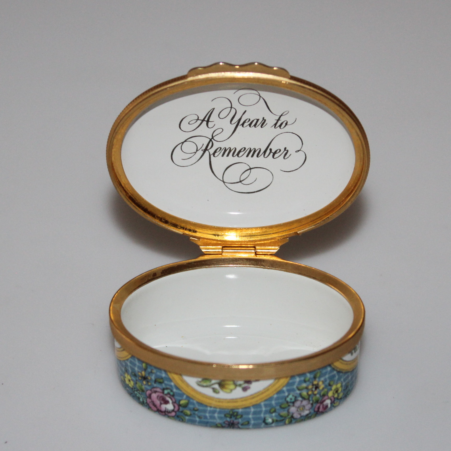 Halcyon Days 1987 Enamel Trinket Box