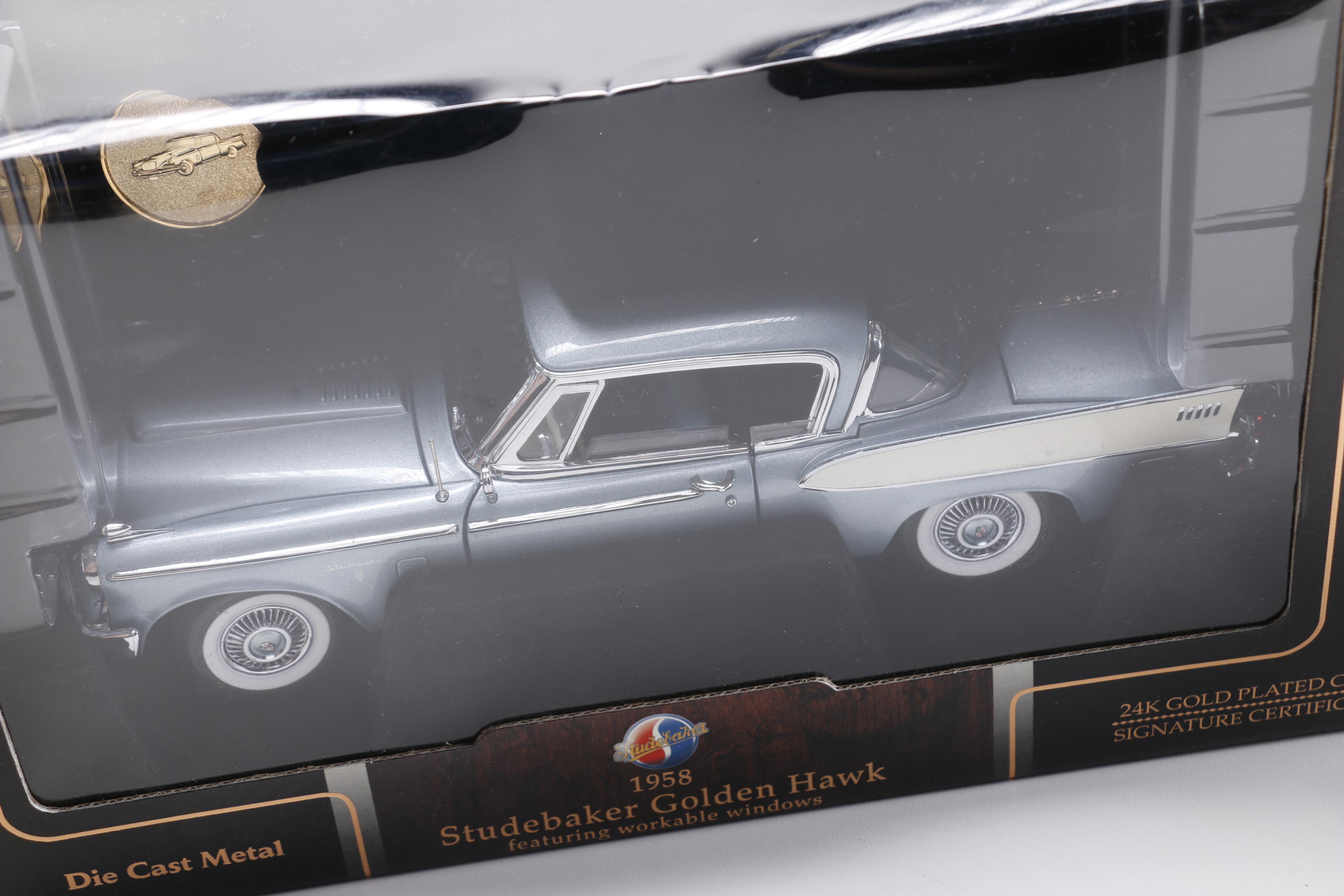 Road Signature 1:24 Scale Die Cast Vehicles
