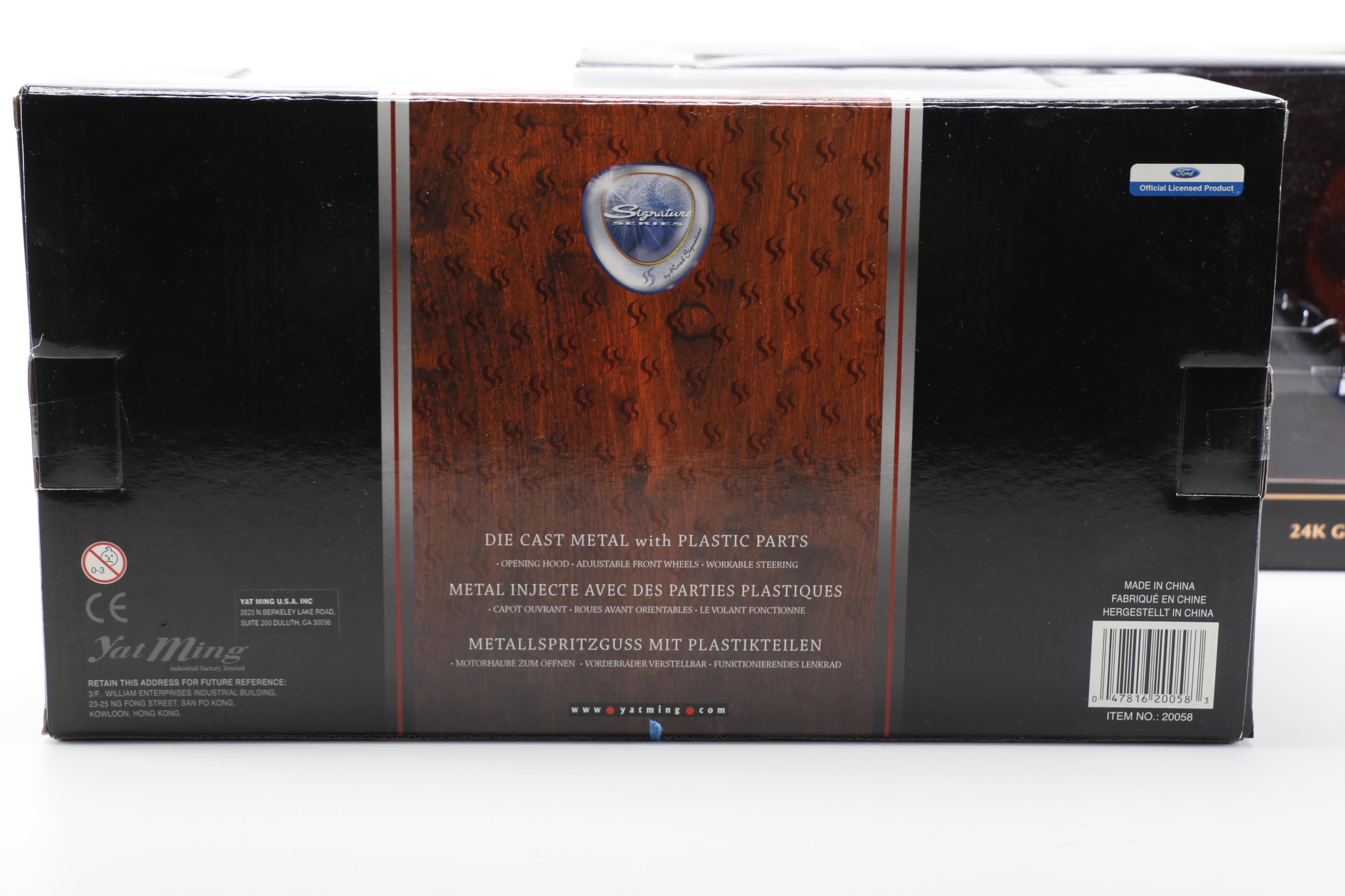 Road Signature 1:24 Scale Die Cast Vehicles