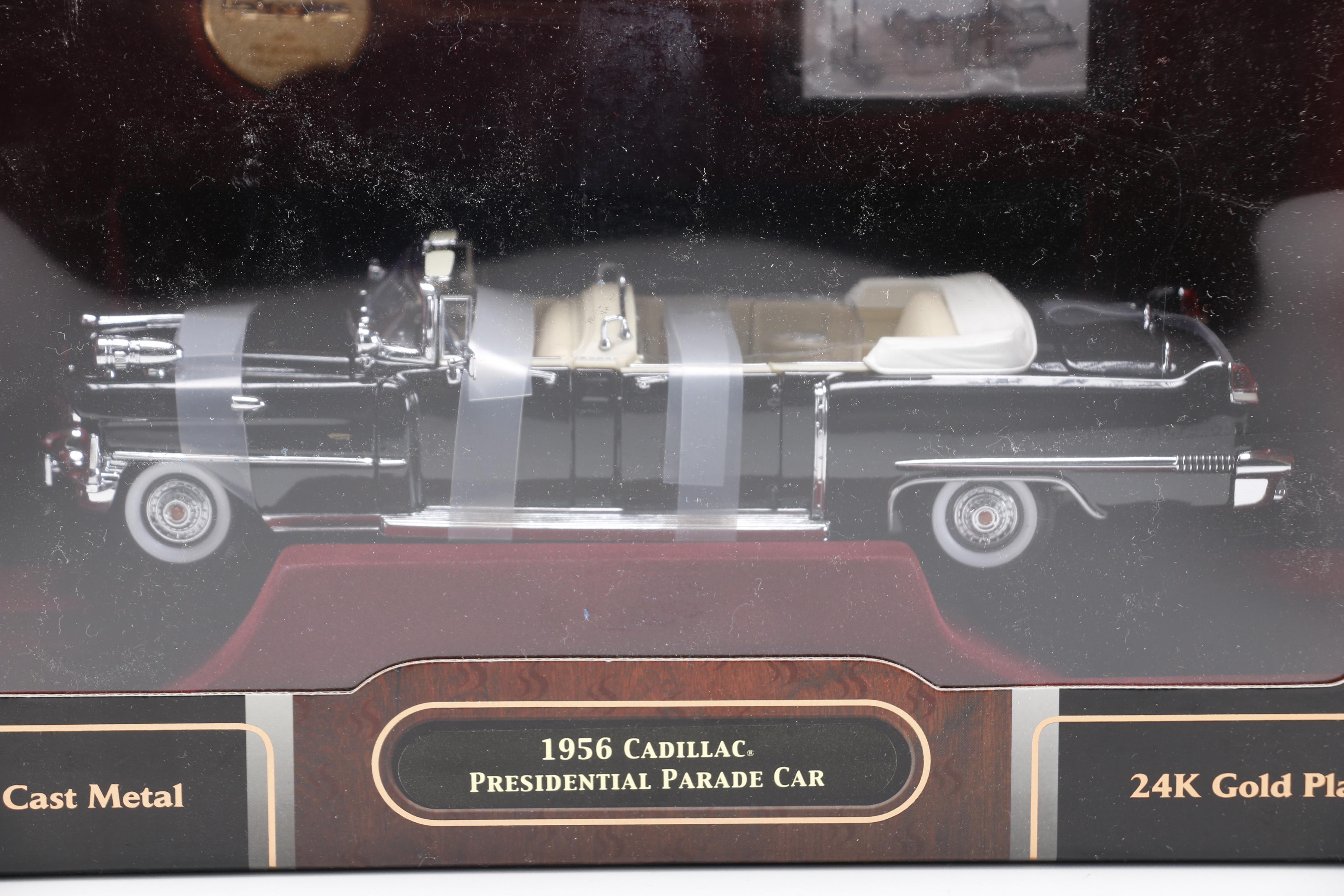 Road Signature 1:24 Scale Die Cast Vehicles