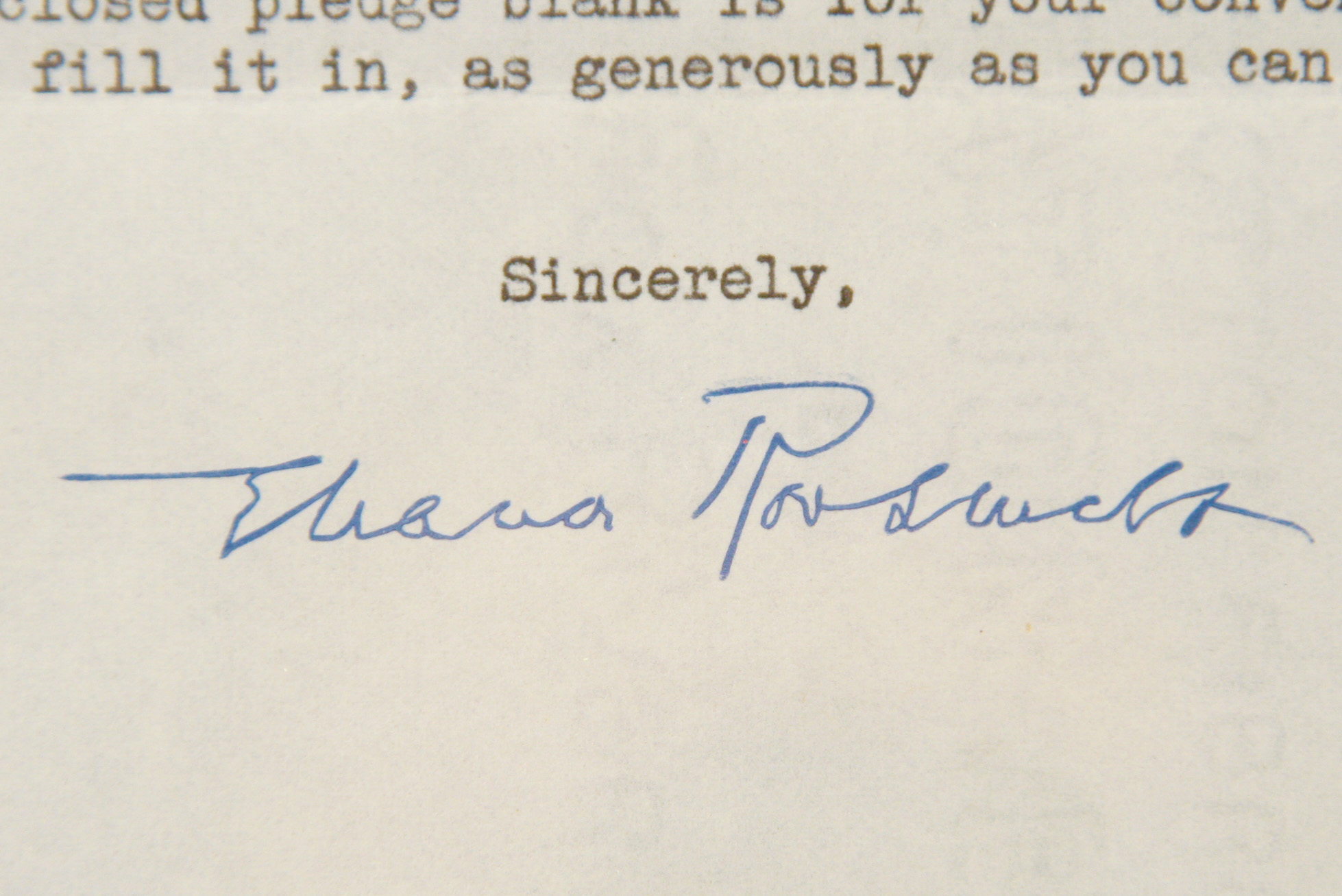 Framed 1947 Typed Letter Signed by Eleanor Roosevelt with Photograph