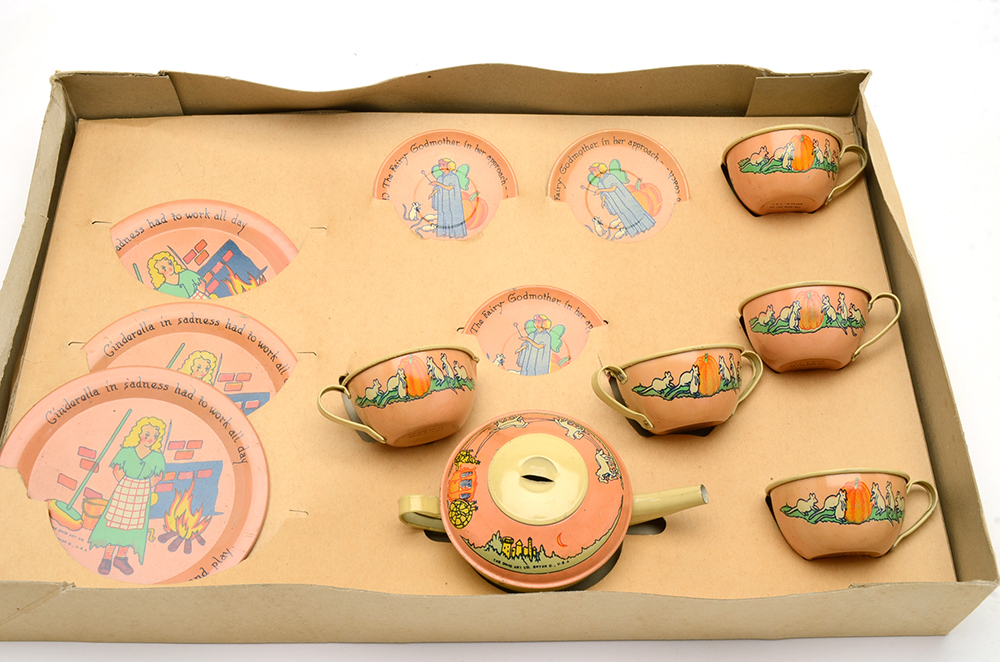 Circa 1930s Ohio Art Co. Tin Litho Tea Set