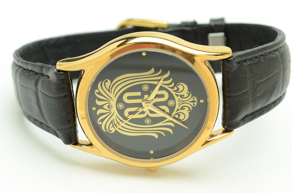 Disneyland's Club 33 Watch