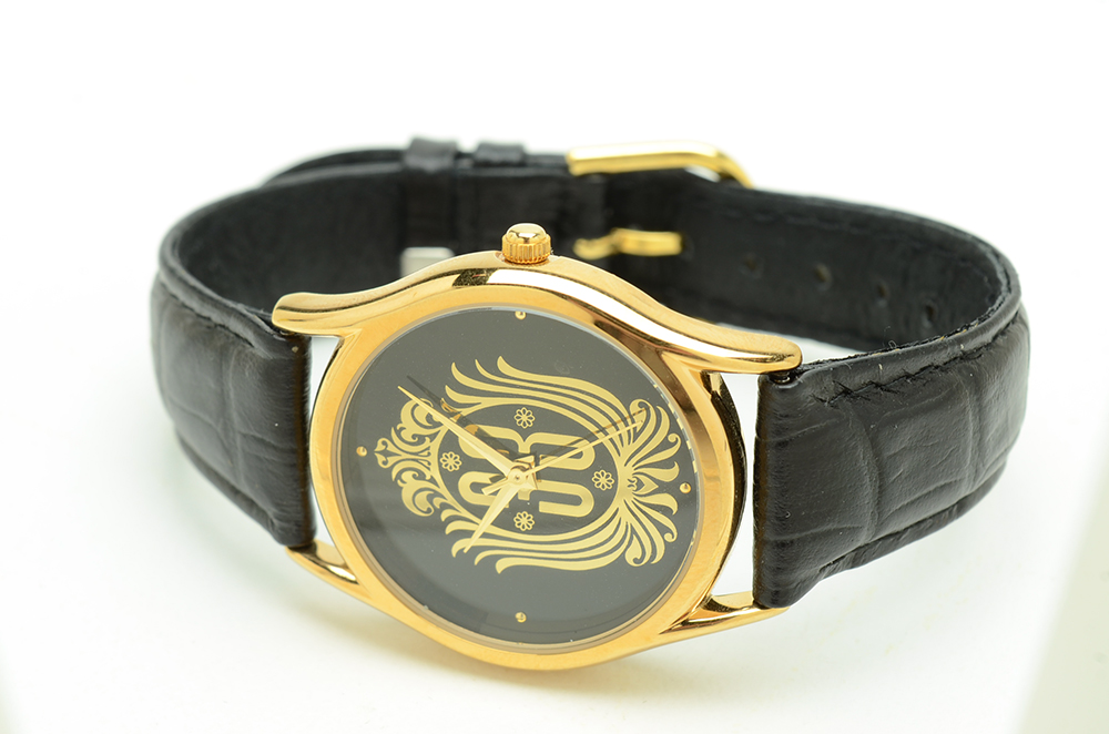 Disneyland's Club 33 Watch