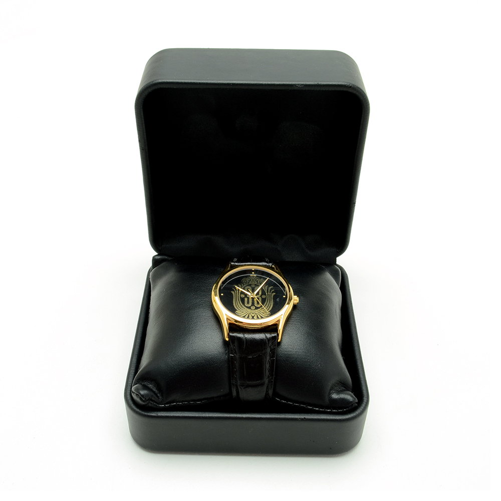 Disneyland's Club 33 Watch