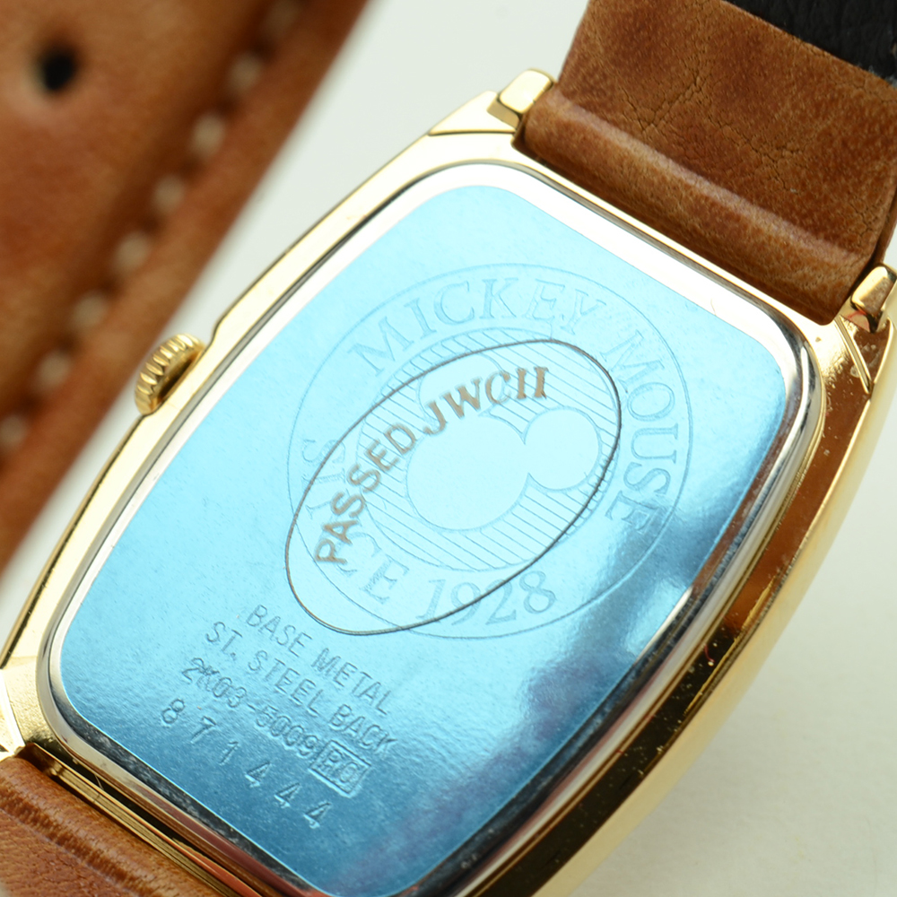 Disneyland's Club 33 Watch