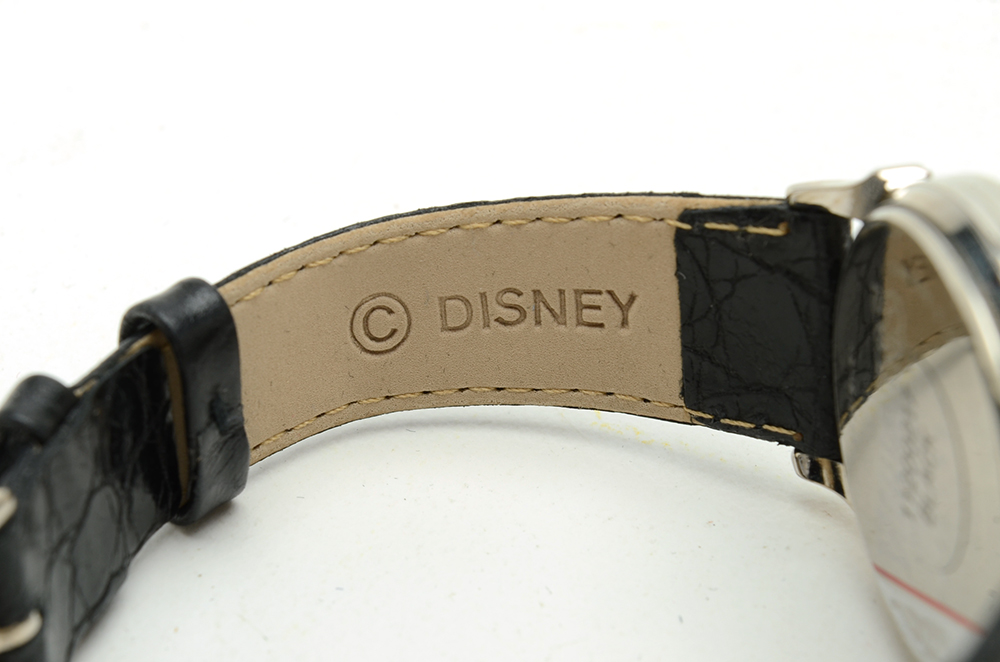 Fossil "Disney Villains" Limited Edition Watch and Figurine