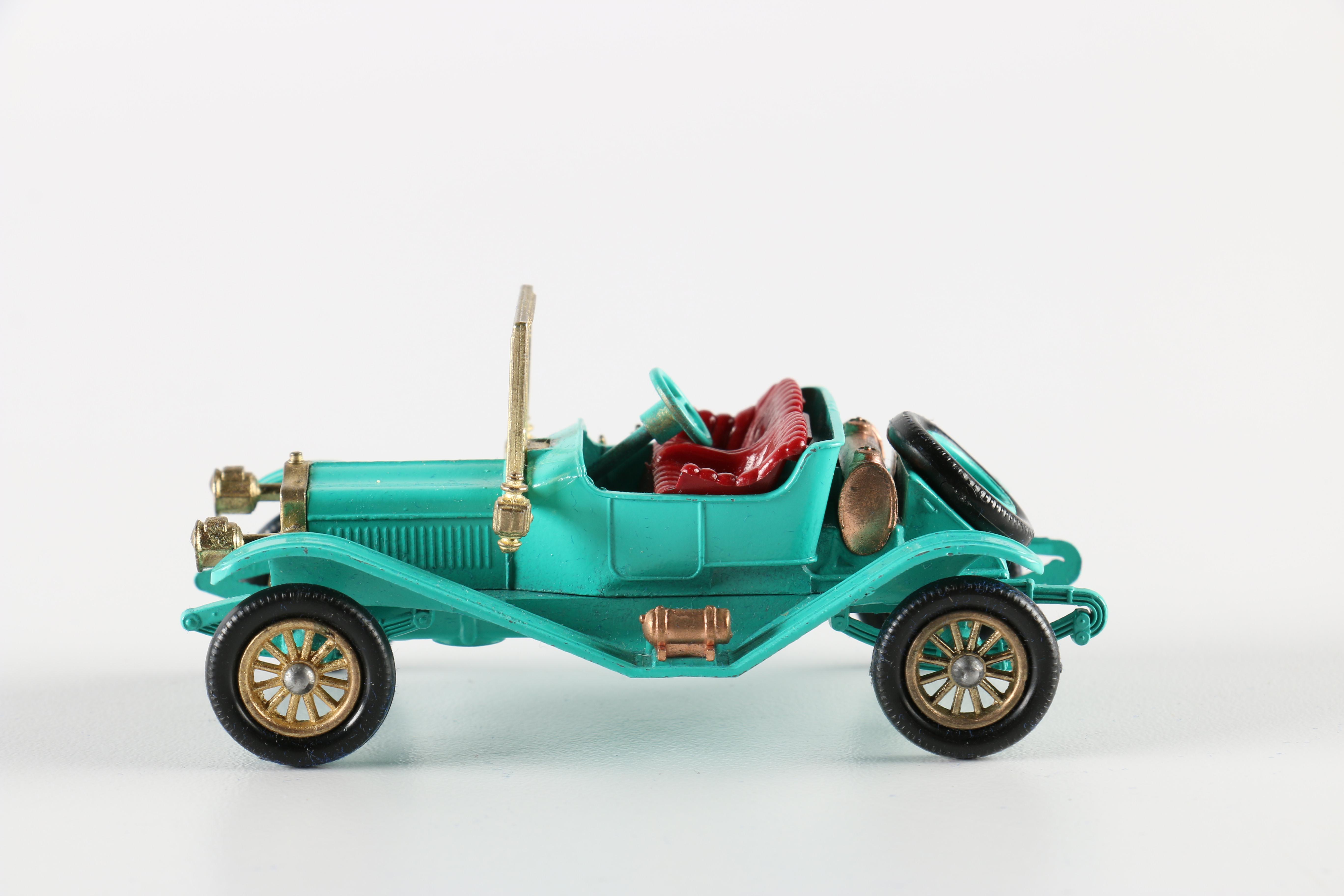 Matchbox "Models of Yesteryear" Die-Cast Cars in Case Circa 1969