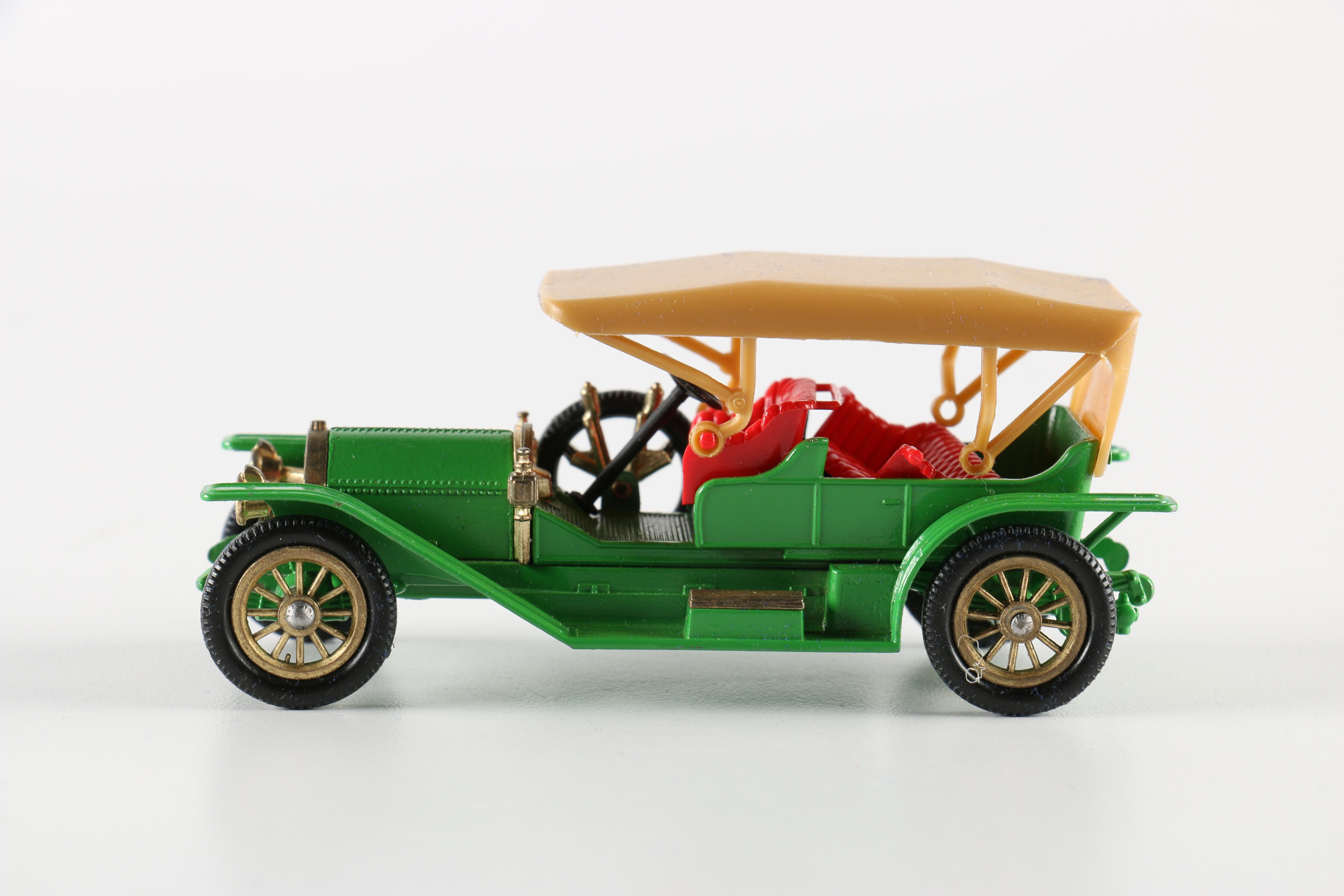 Matchbox "Models of Yesteryear" Die-Cast Cars in Case Circa 1969