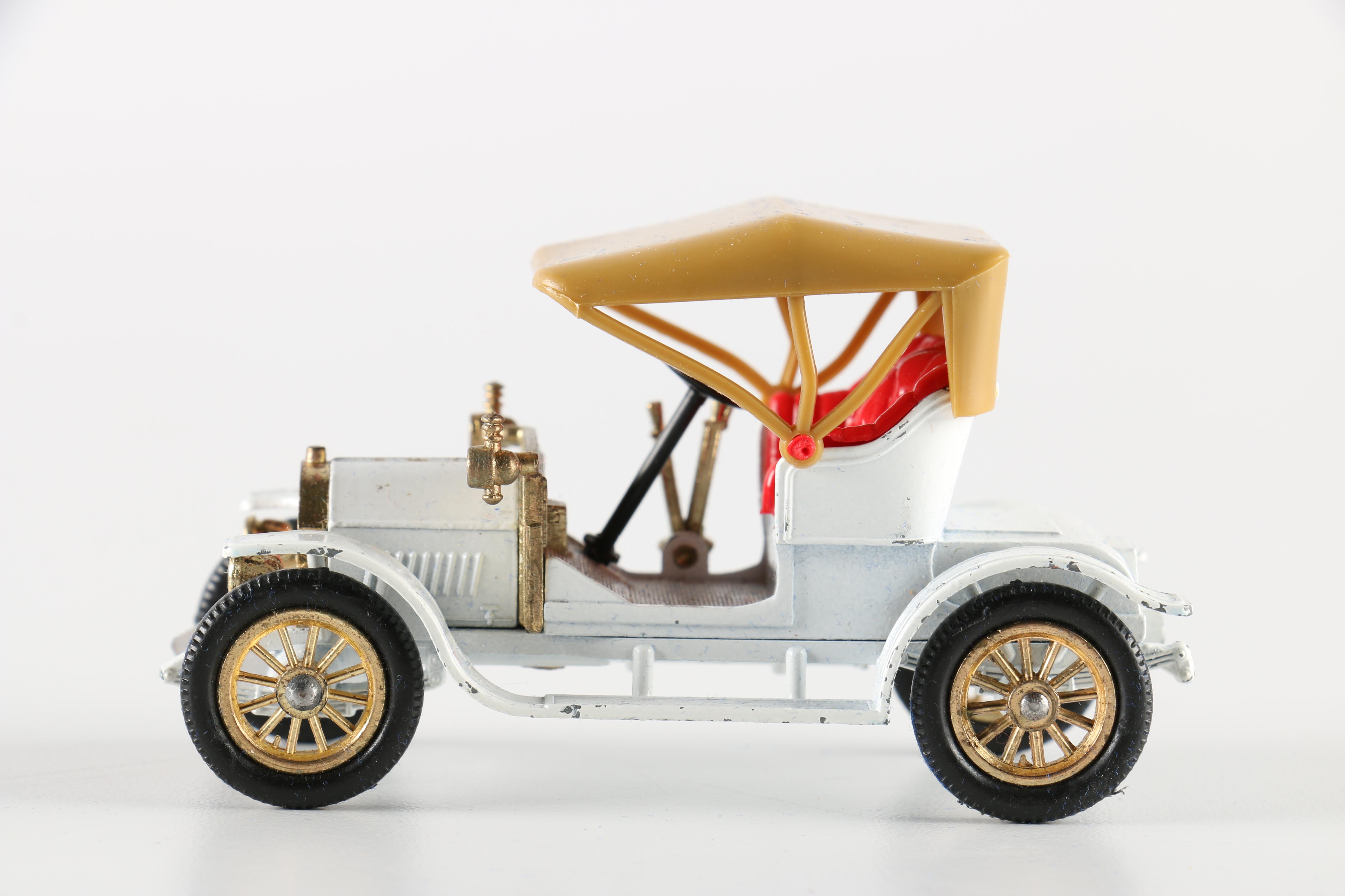 Matchbox "Models of Yesteryear" Die-Cast Cars in Case Circa 1969