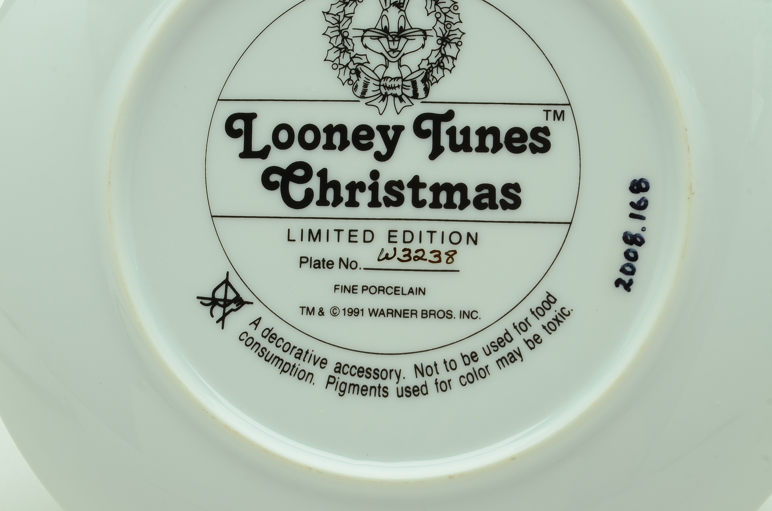 1991 Limited Edition Warner Brothers "The Looniest Christmas Ever" Plate