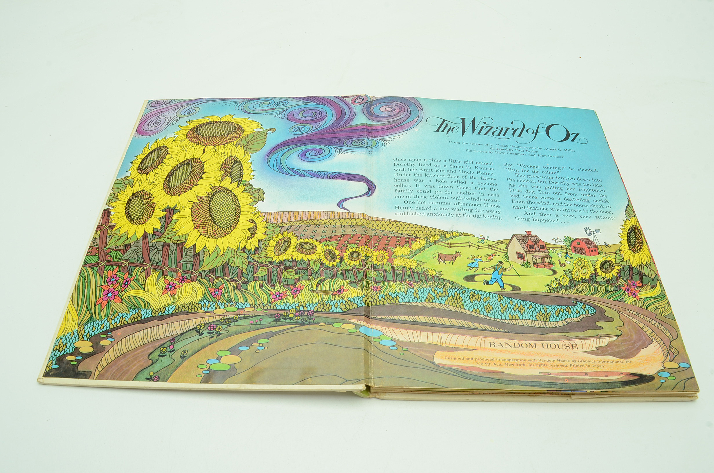 Pop-Up Books Including "The Wizard of Oz"