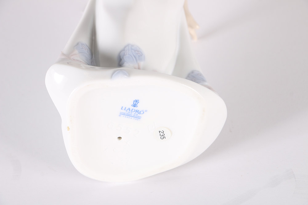 1997 Lladró "Pretty Pinwheel" Hand Painted Porcelain Figurine