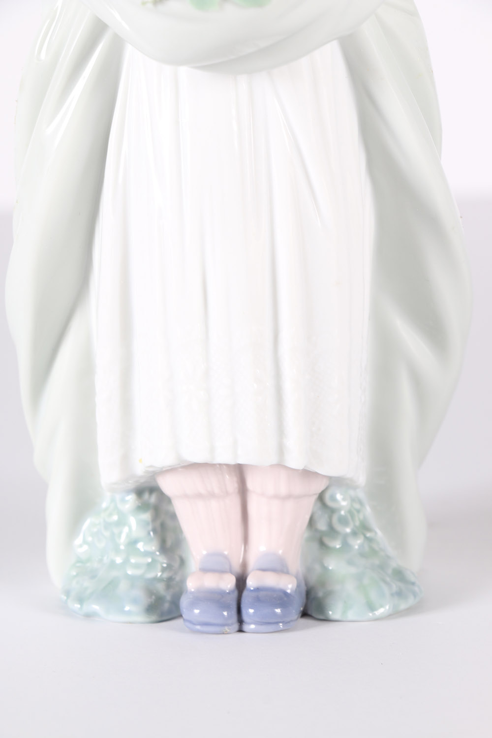Lladró "Bountiful Blossoms" Porcelain Figurine