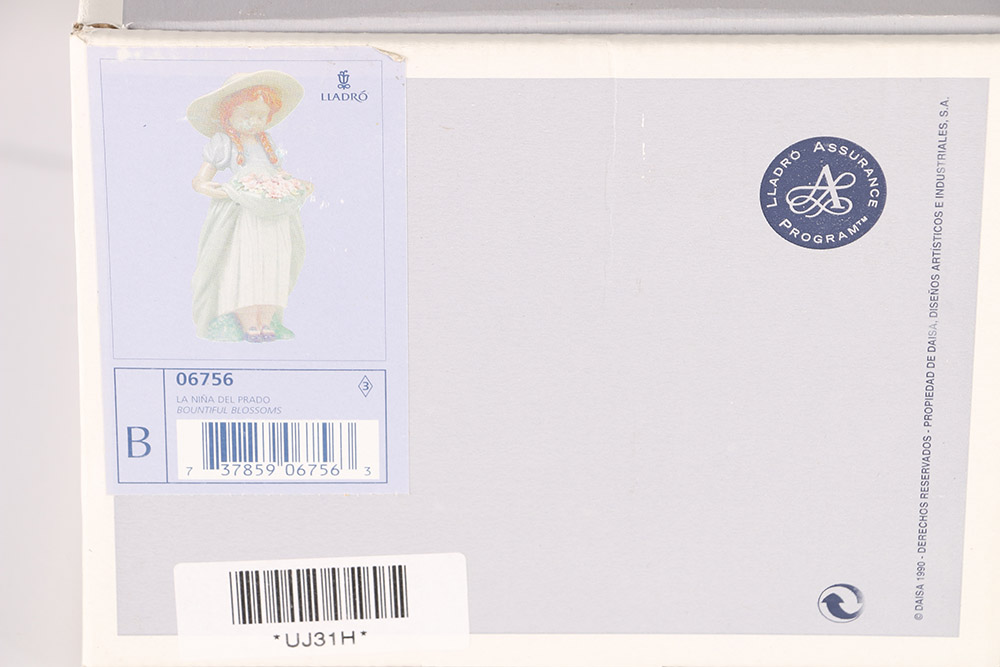 Lladró "Bountiful Blossoms" Porcelain Figurine