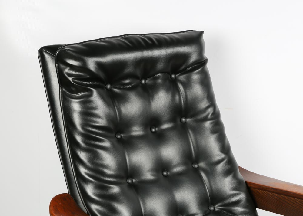 Mid Century Modern Lounge Chair and Ottoman