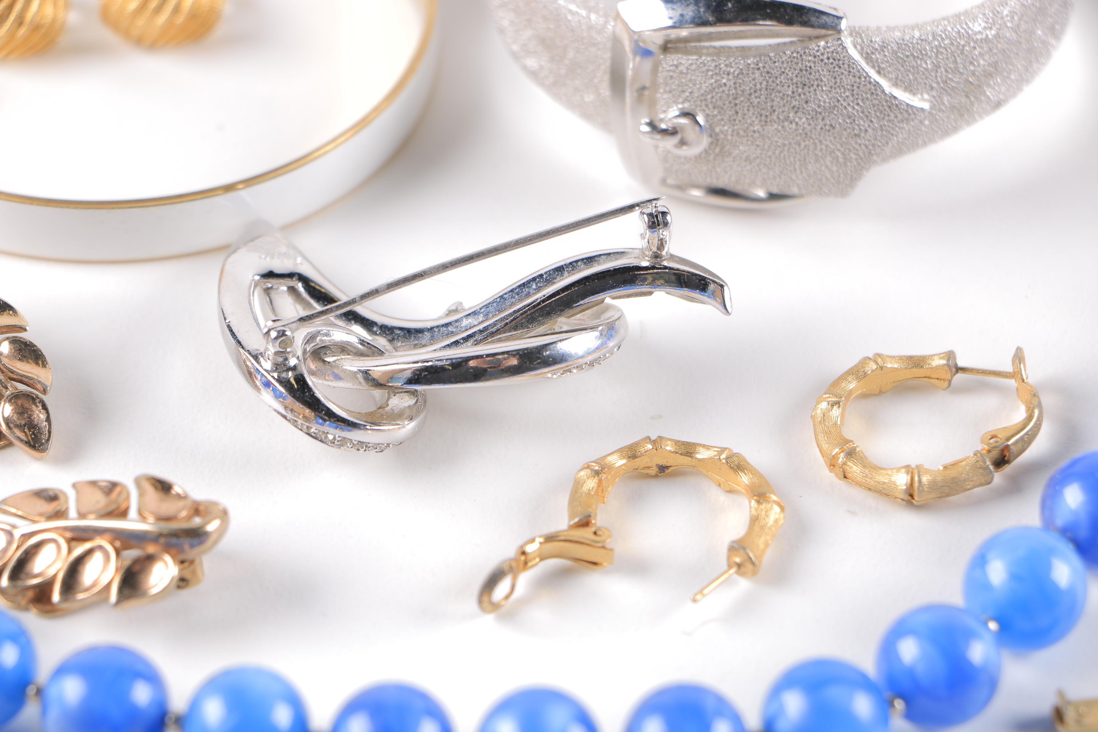 Vintage Costume Jewelry Including Trifari