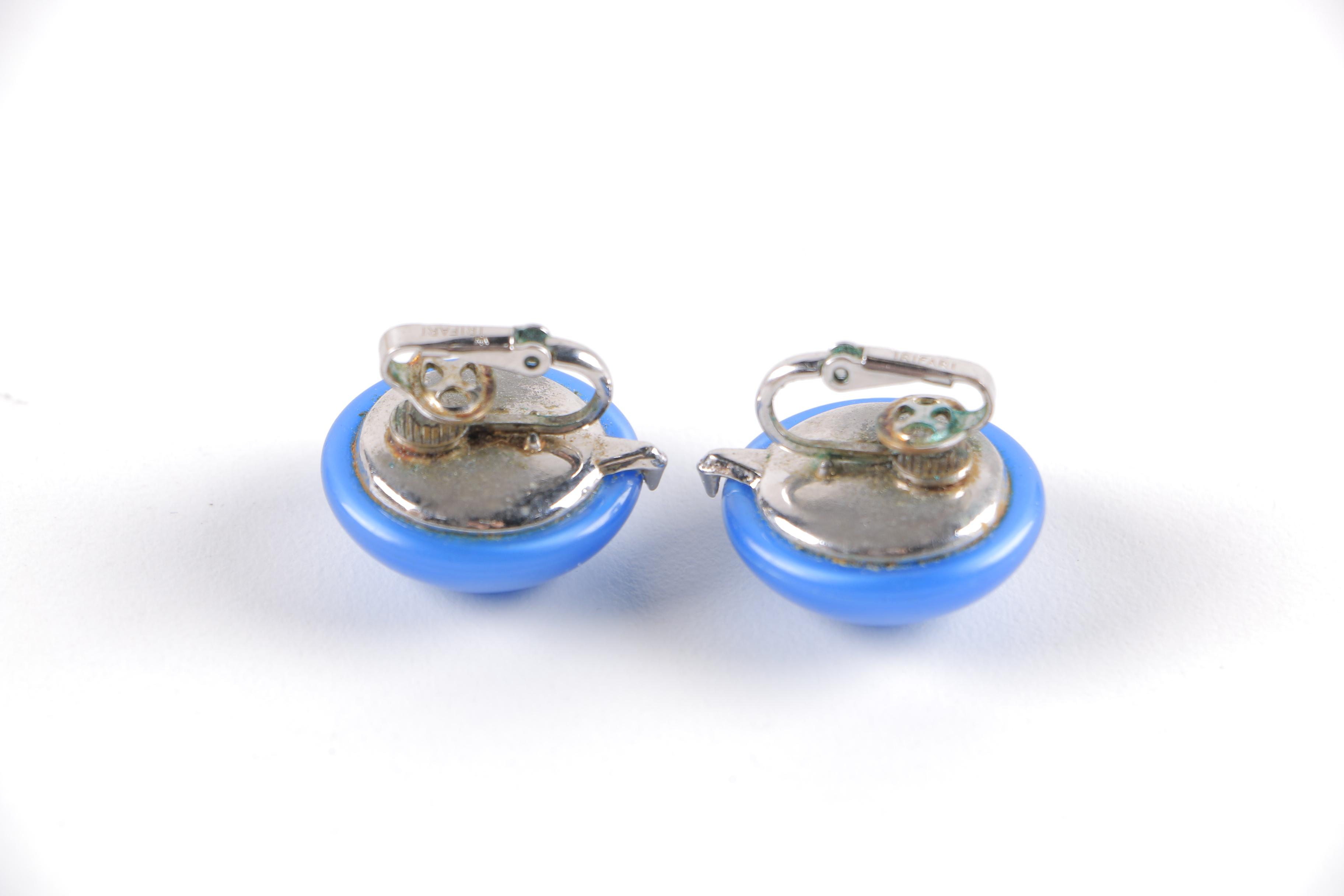 Vintage Costume Jewelry Including Trifari