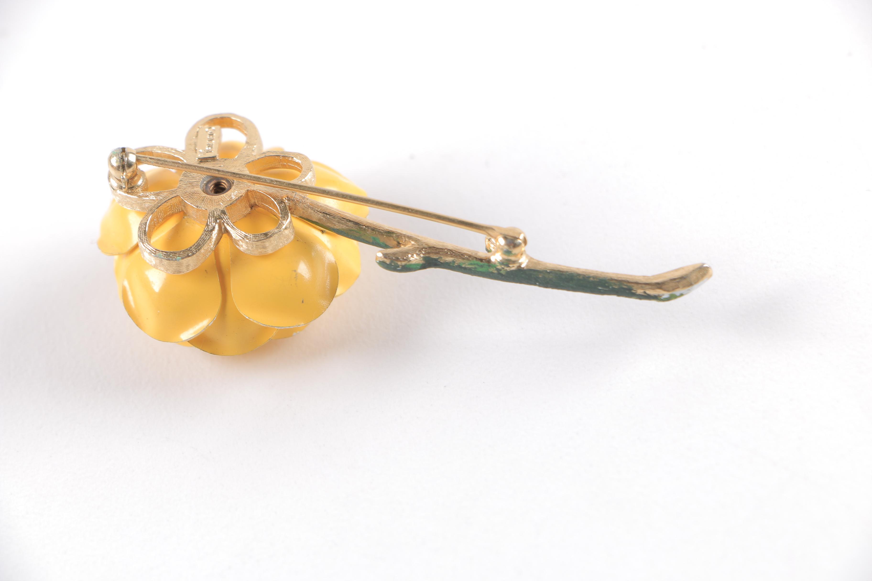 Vintage Costume Jewelry Including Trifari