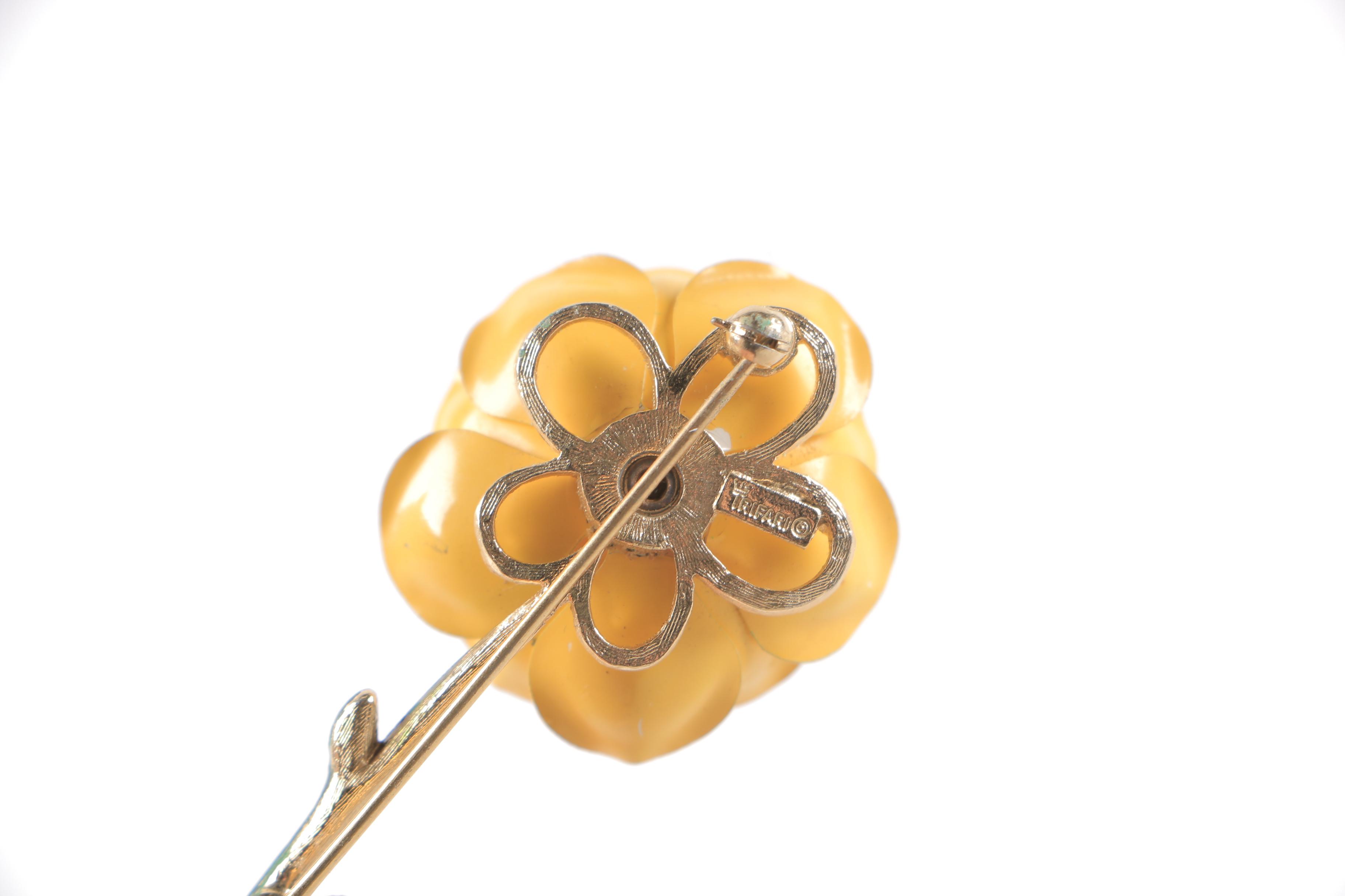 Vintage Costume Jewelry Including Trifari