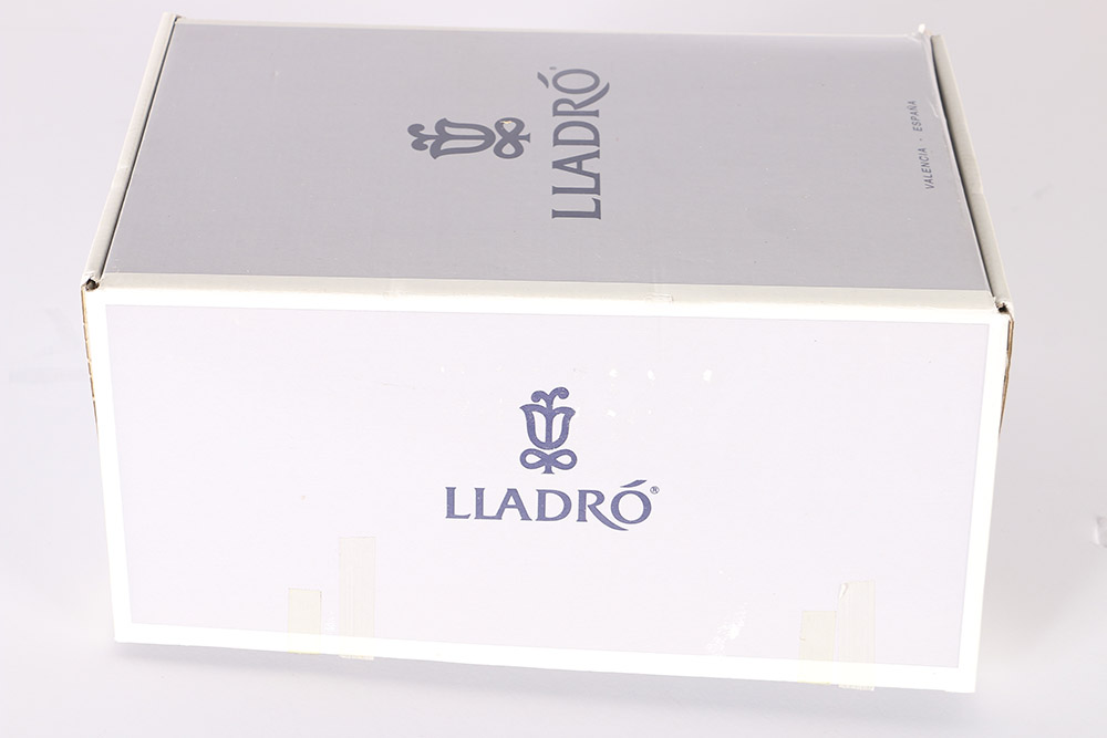 Lladró "Nature's Bounty" Porcelain Figurine