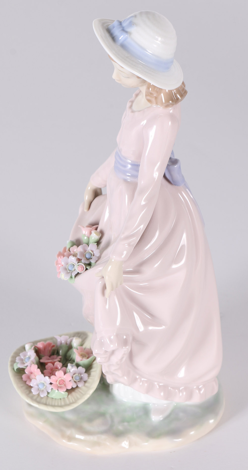 Lladró "Flowers in the Basqet" Porcelain Figurine
