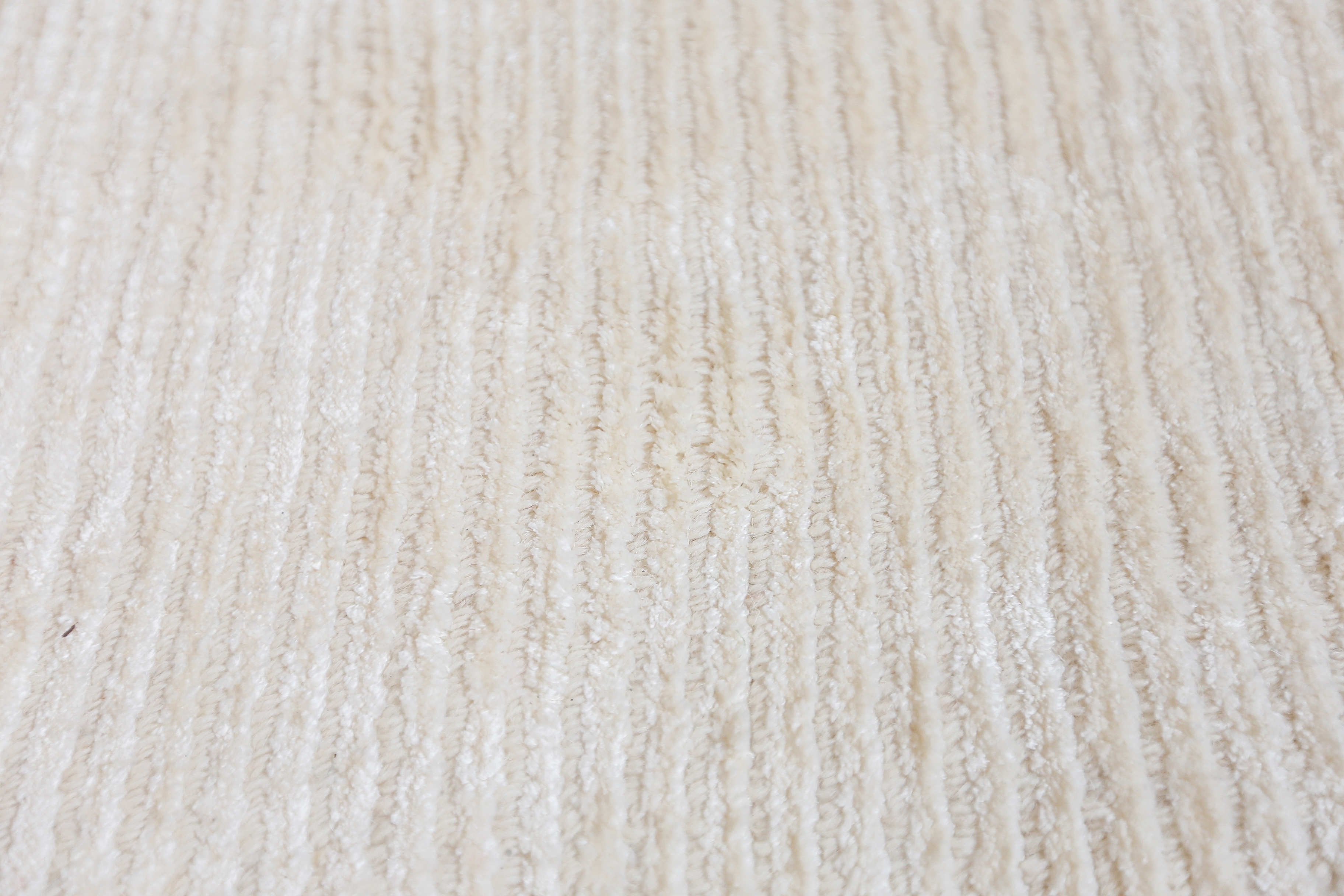 LG Sourcing Cream Area Rug