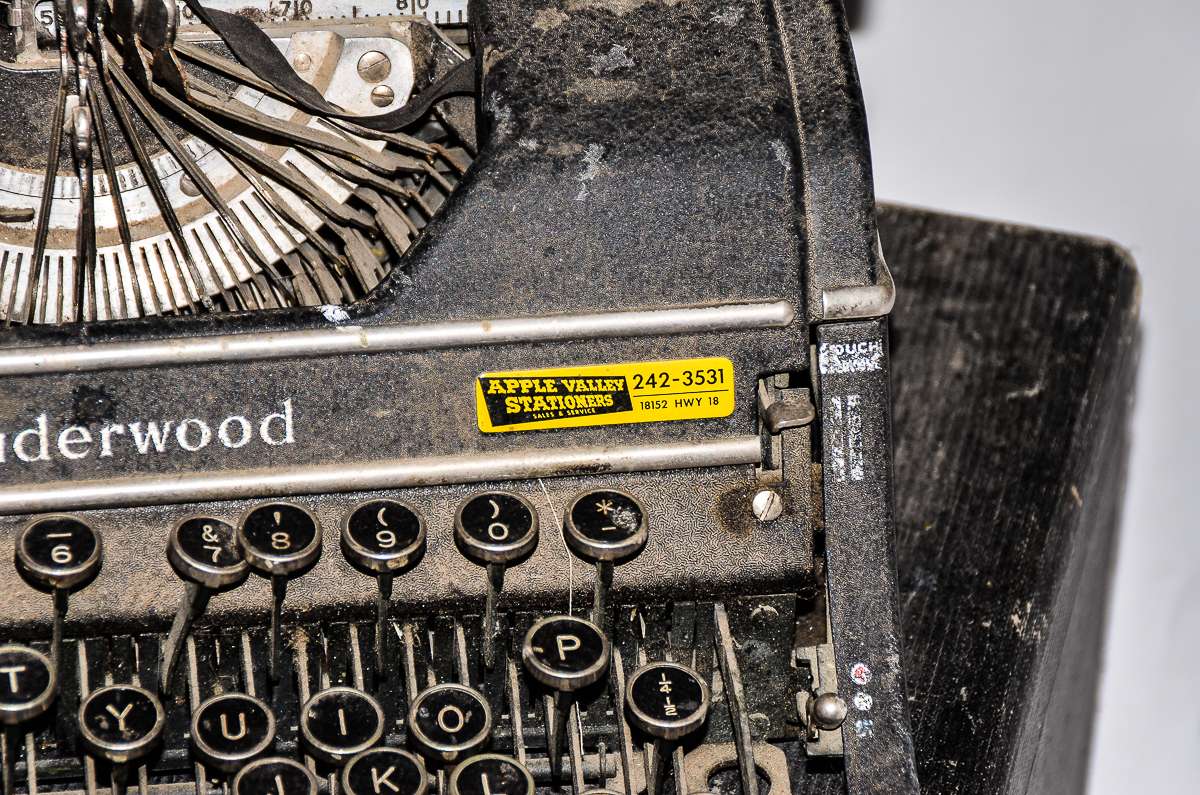 Vintage Underwood Typewriter in Case