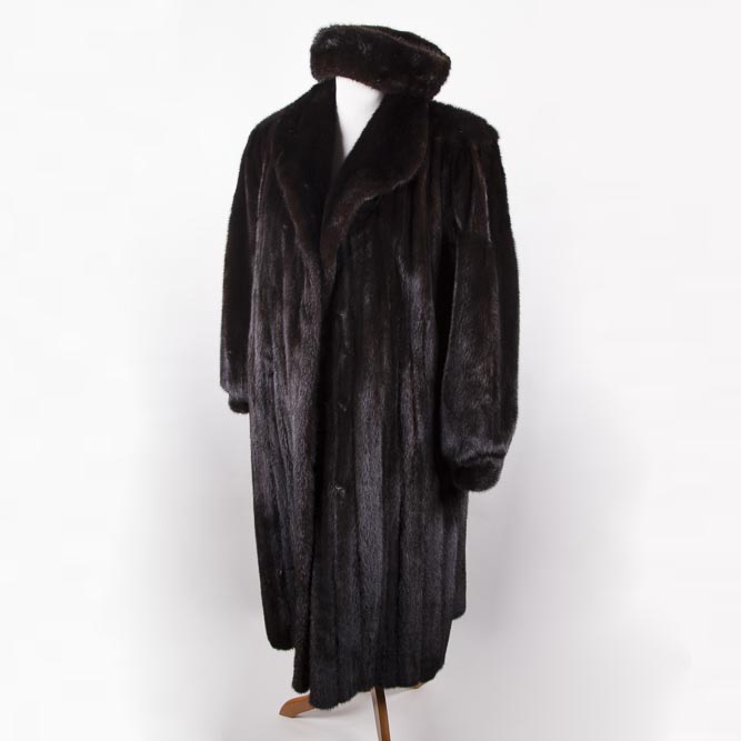 Women's Mano Swartz Mink Coat and Headwrap