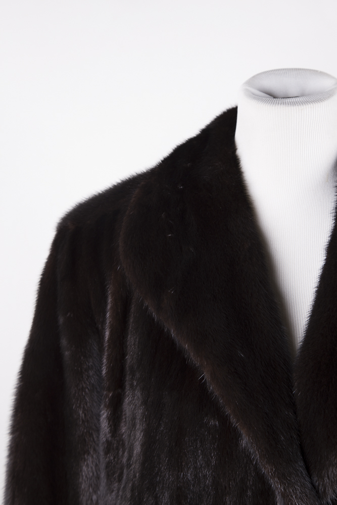 Women's Mano Swartz Mink Coat and Headwrap