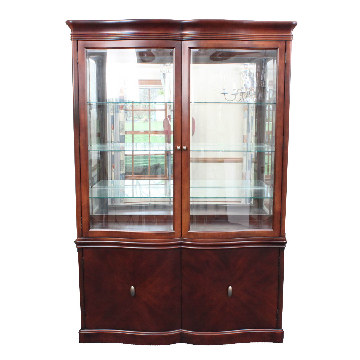 Bernhardt Furniture "Paris" China Cabinet