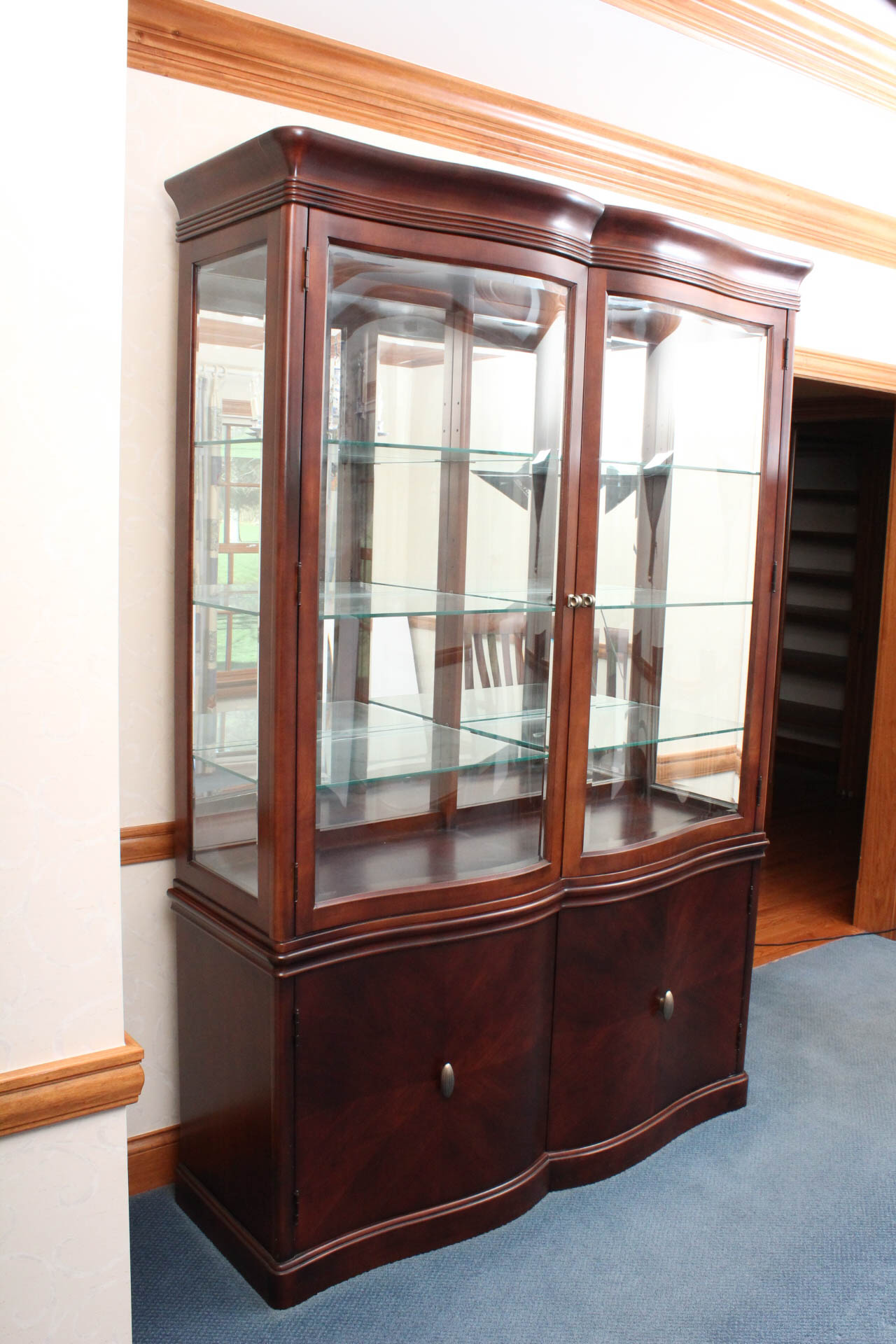 Bernhardt Furniture "Paris" China Cabinet
