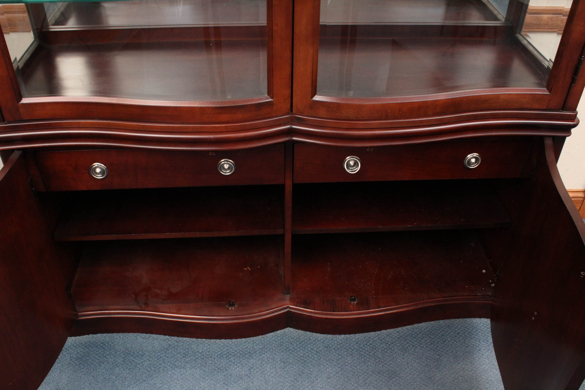 Bernhardt Furniture "Paris" China Cabinet