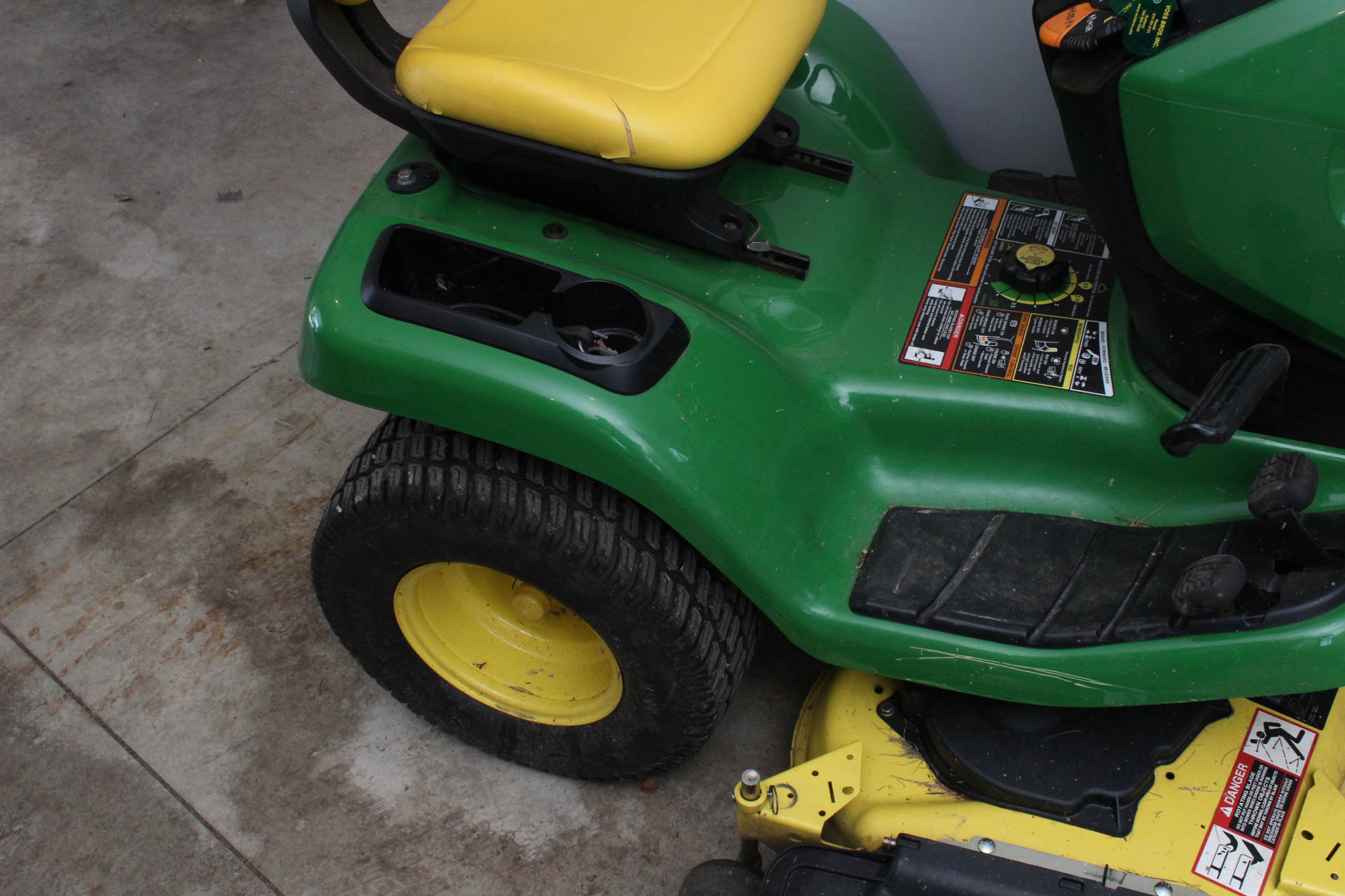 John Deere X320 Yard Tractor