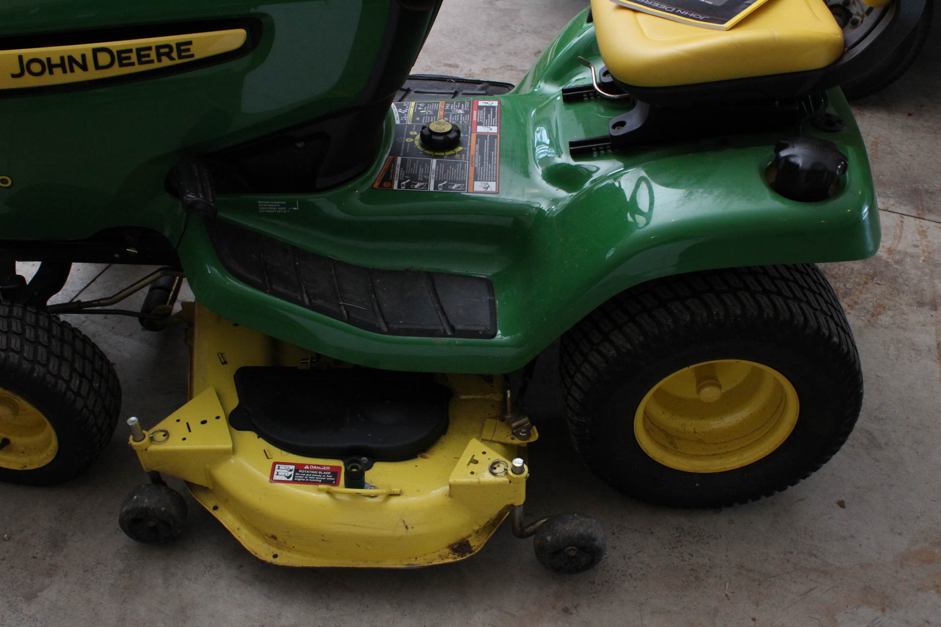 John Deere X320 Yard Tractor