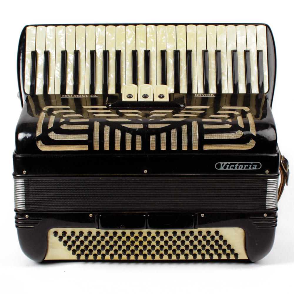 Tosi Music Company Victoria Accordion