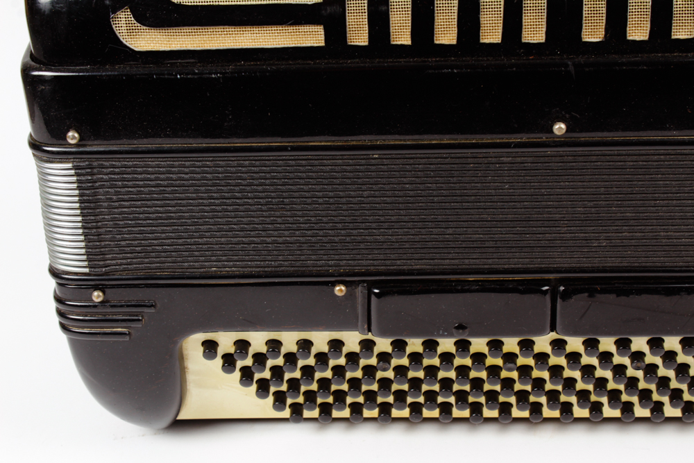 Tosi Music Company Victoria Accordion