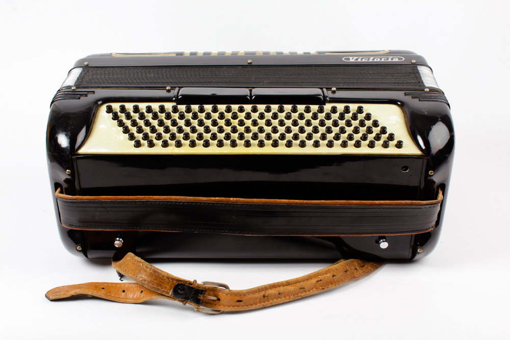Tosi Music Company Victoria Accordion