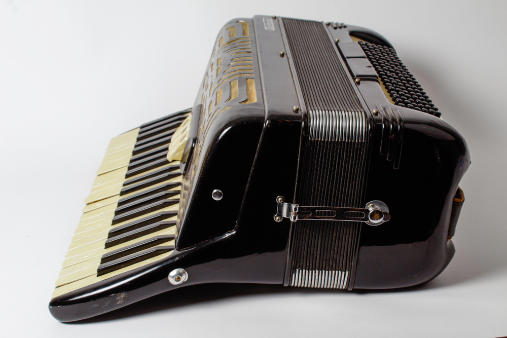 Tosi Music Company Victoria Accordion