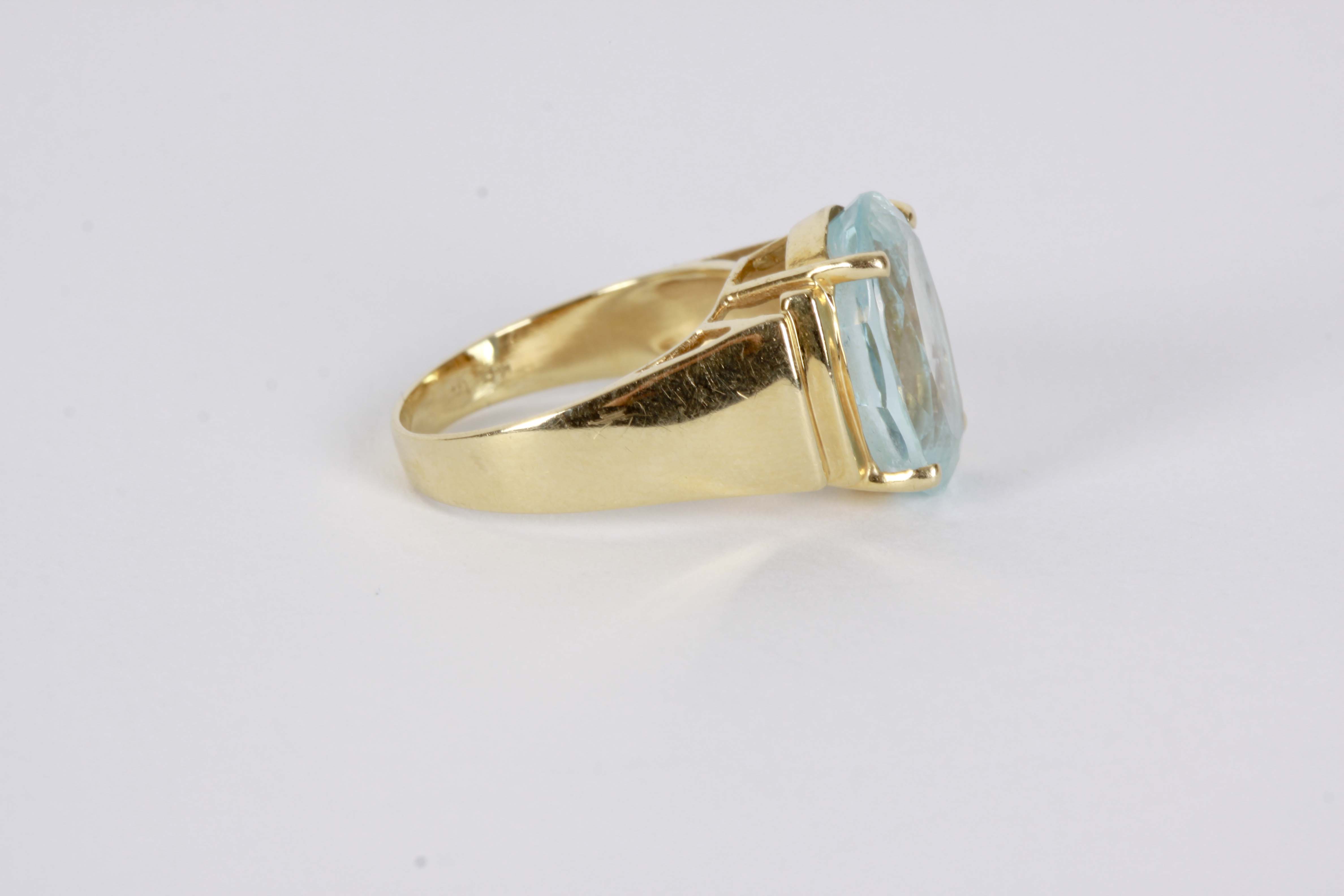 14K Yellow Gold Ring with Topaz