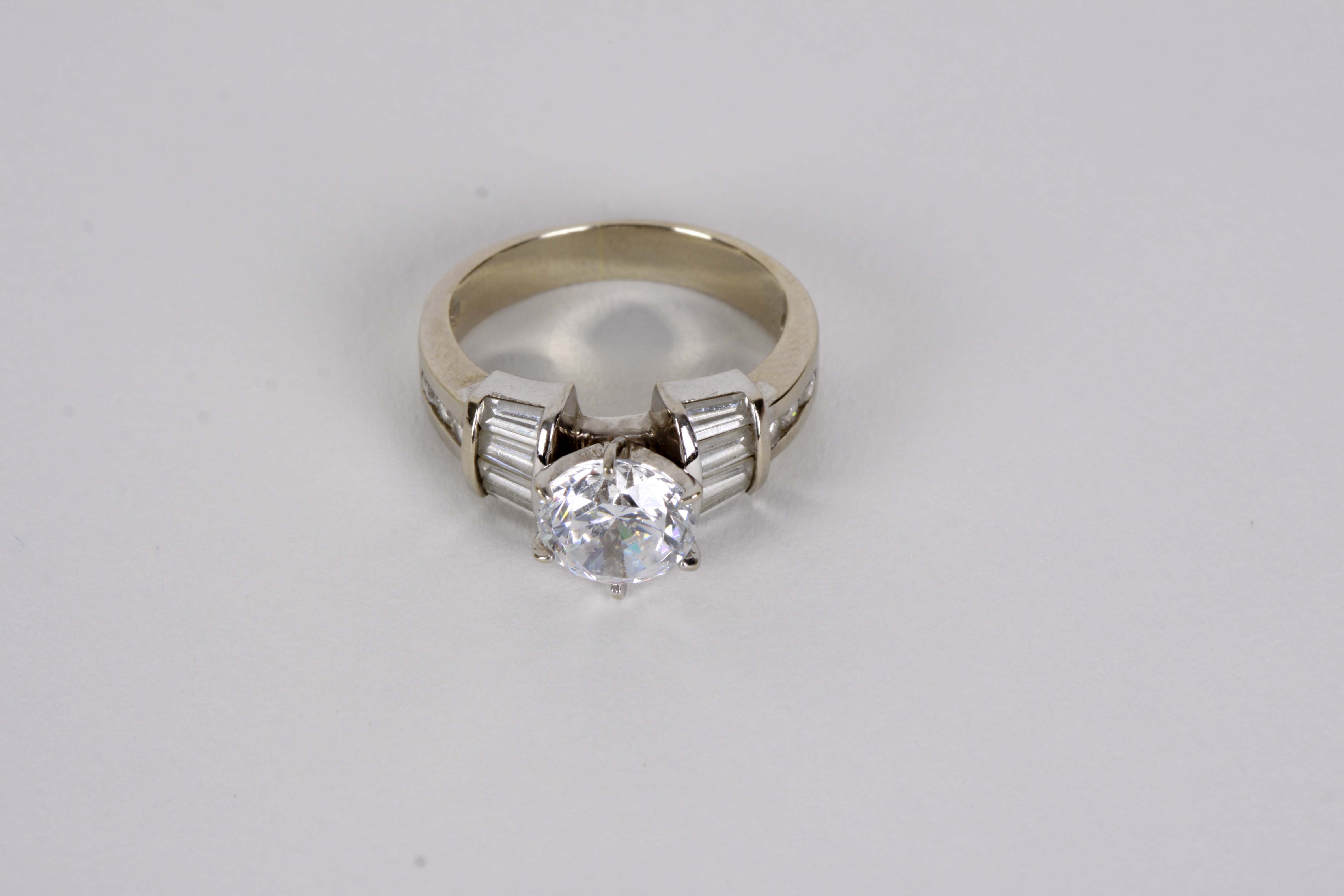 14K White Gold Ring