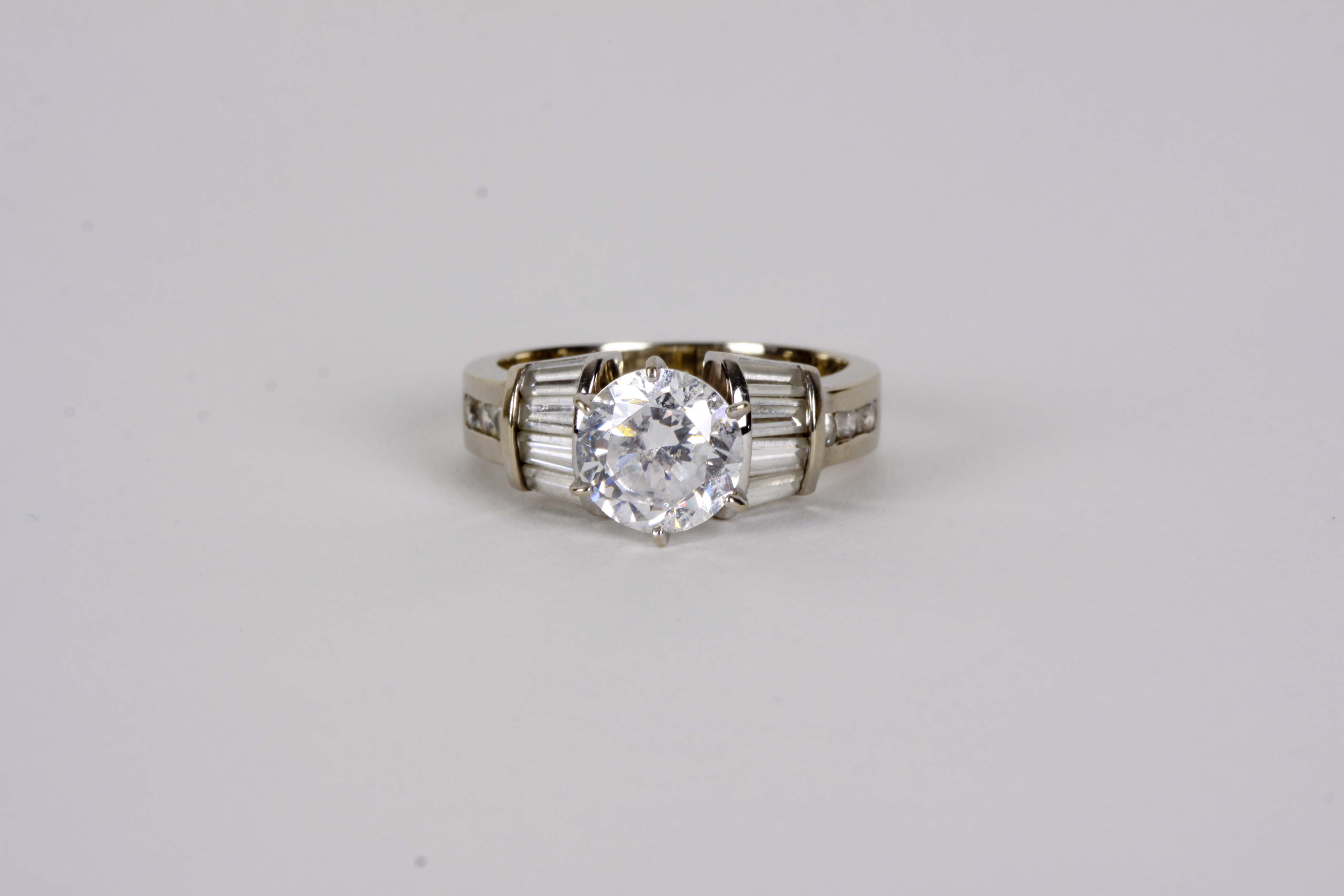14K White Gold Ring