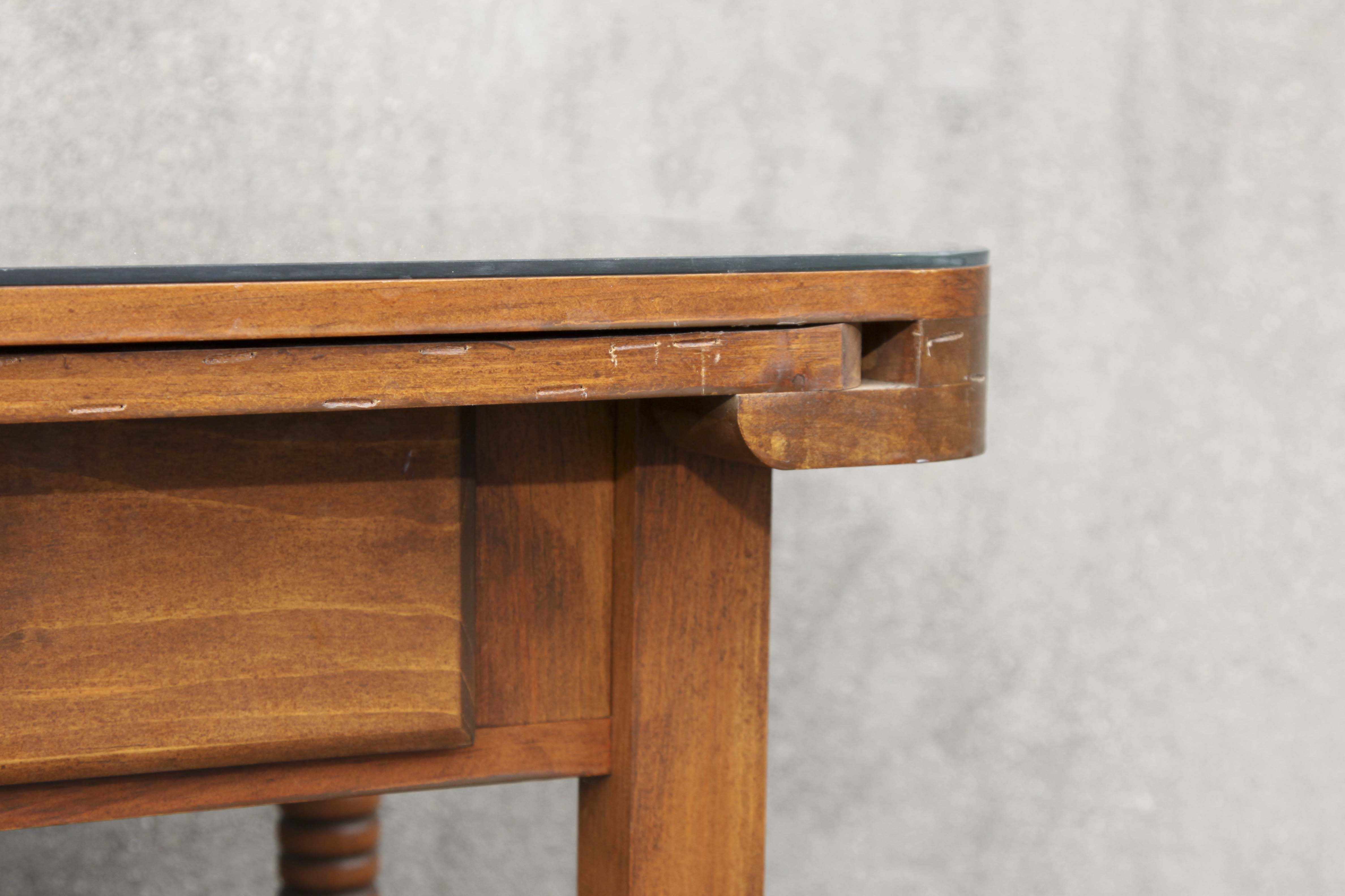 Vintage Wooden Vanity