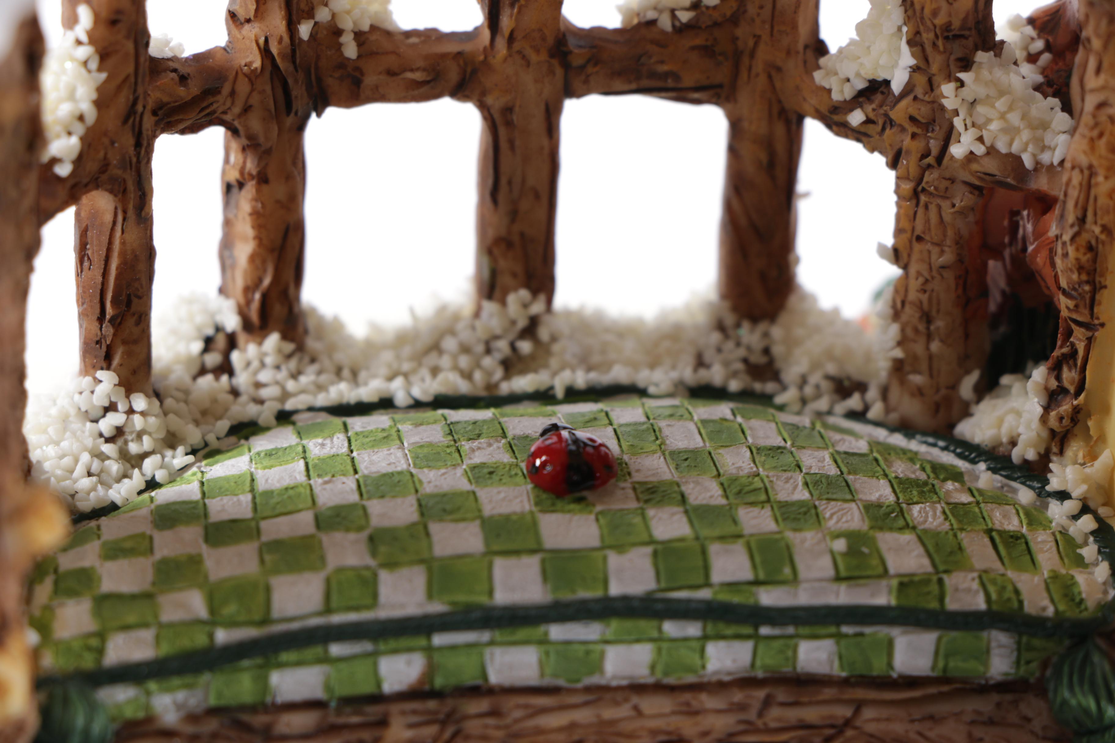 Pair of "A House Full Of Love" Decor from Fitz and Floyd's "Charming Tails"