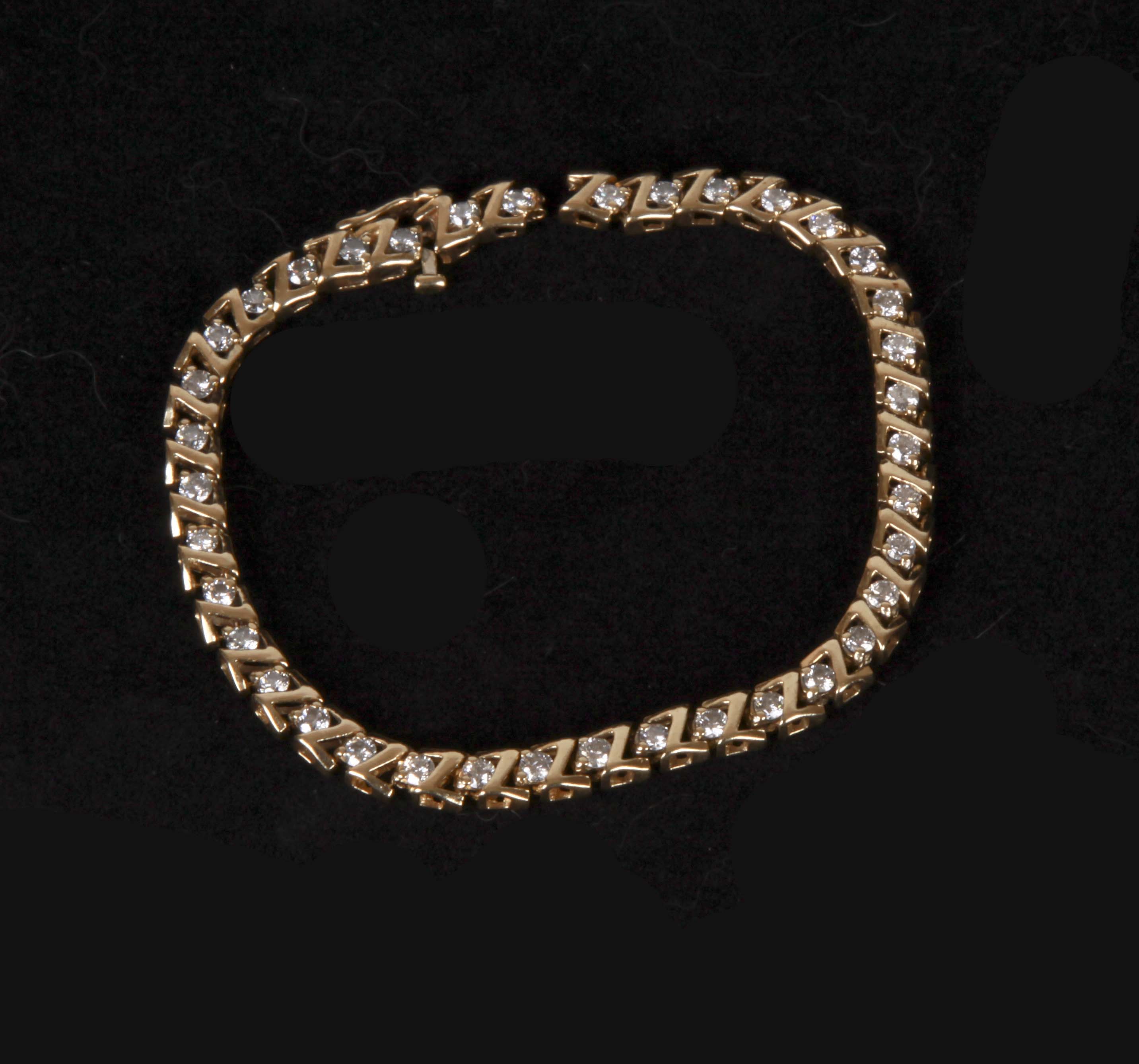 Damaged 14K Yellow Gold Diamond Bracelet