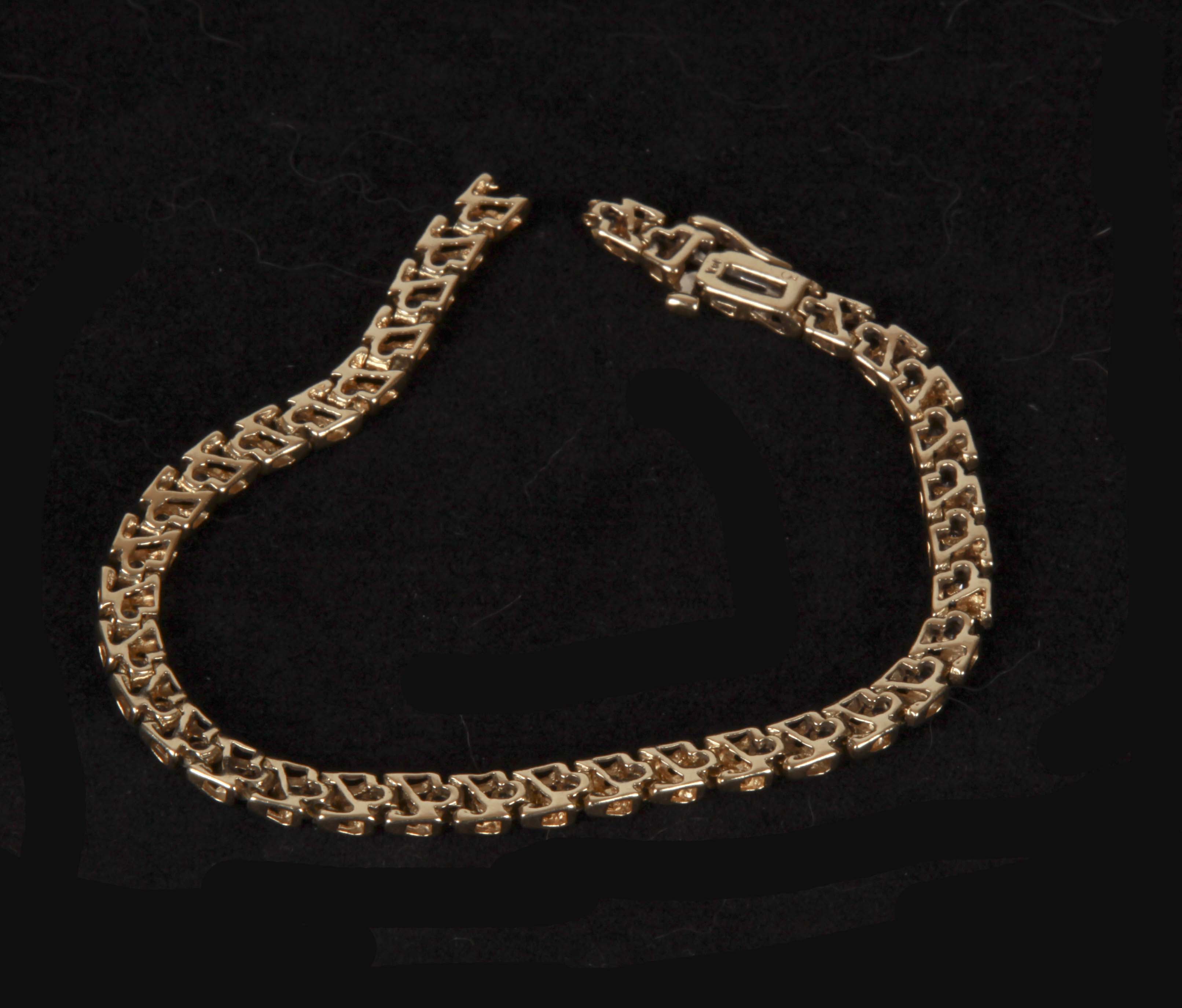Damaged 14K Yellow Gold Diamond Bracelet