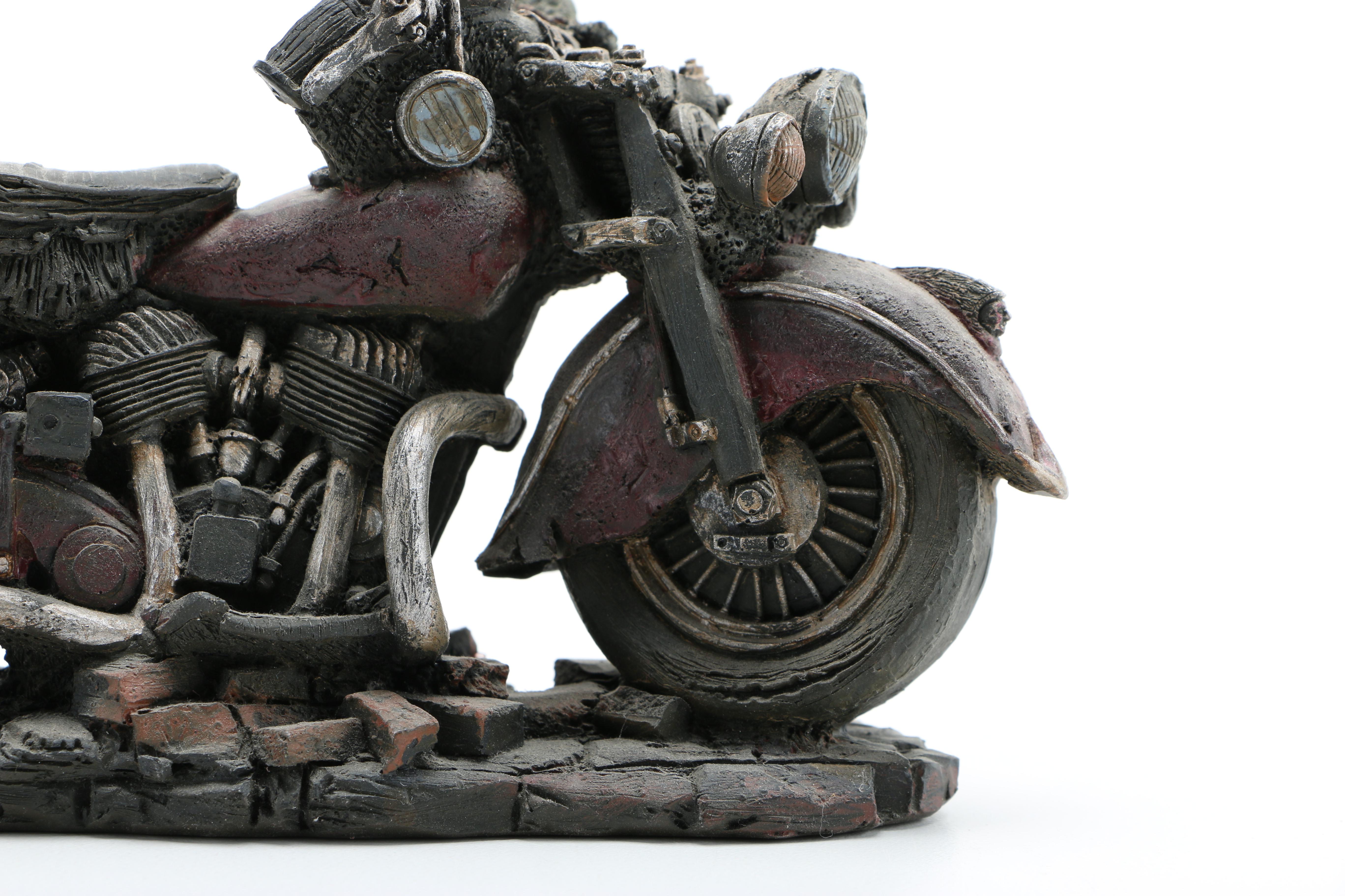 Popular Imports Figurines